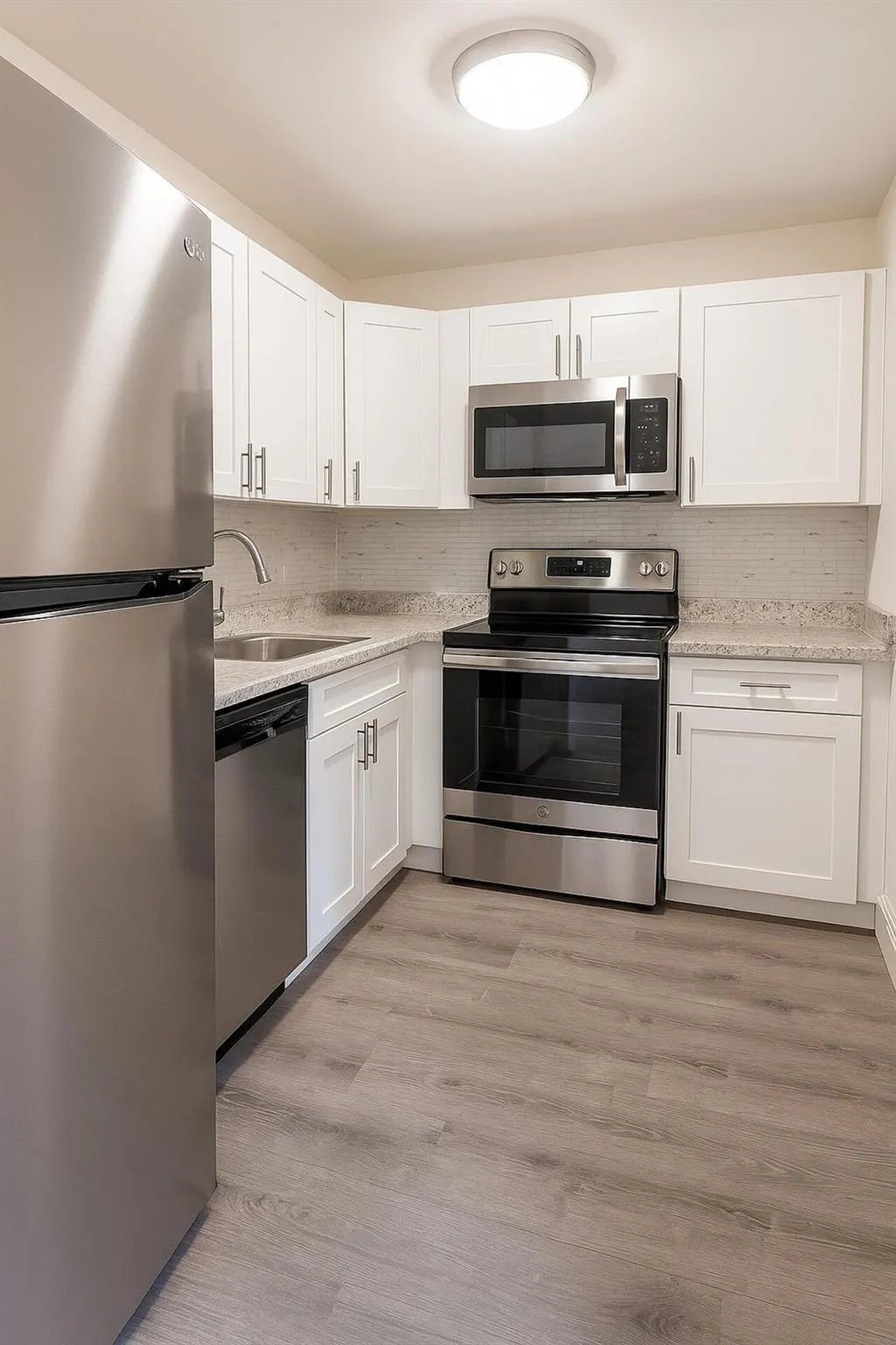 2724 Vandiver Drive, #15a