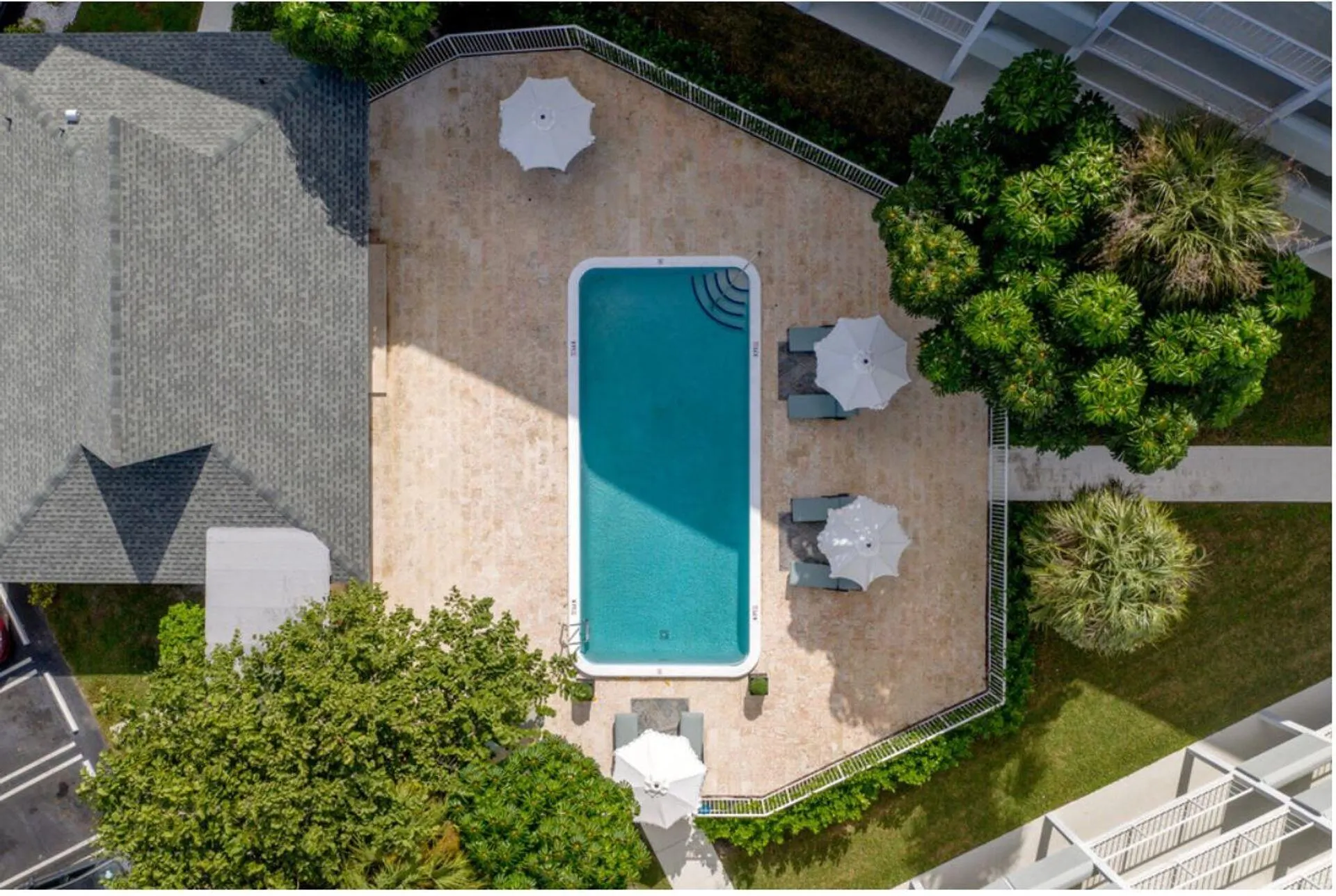 2724 Vandiver Drive, #15a