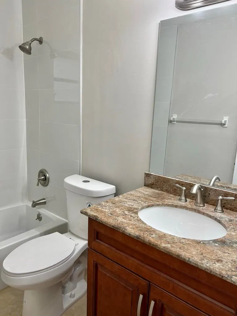 3421 NW 25th Terrace