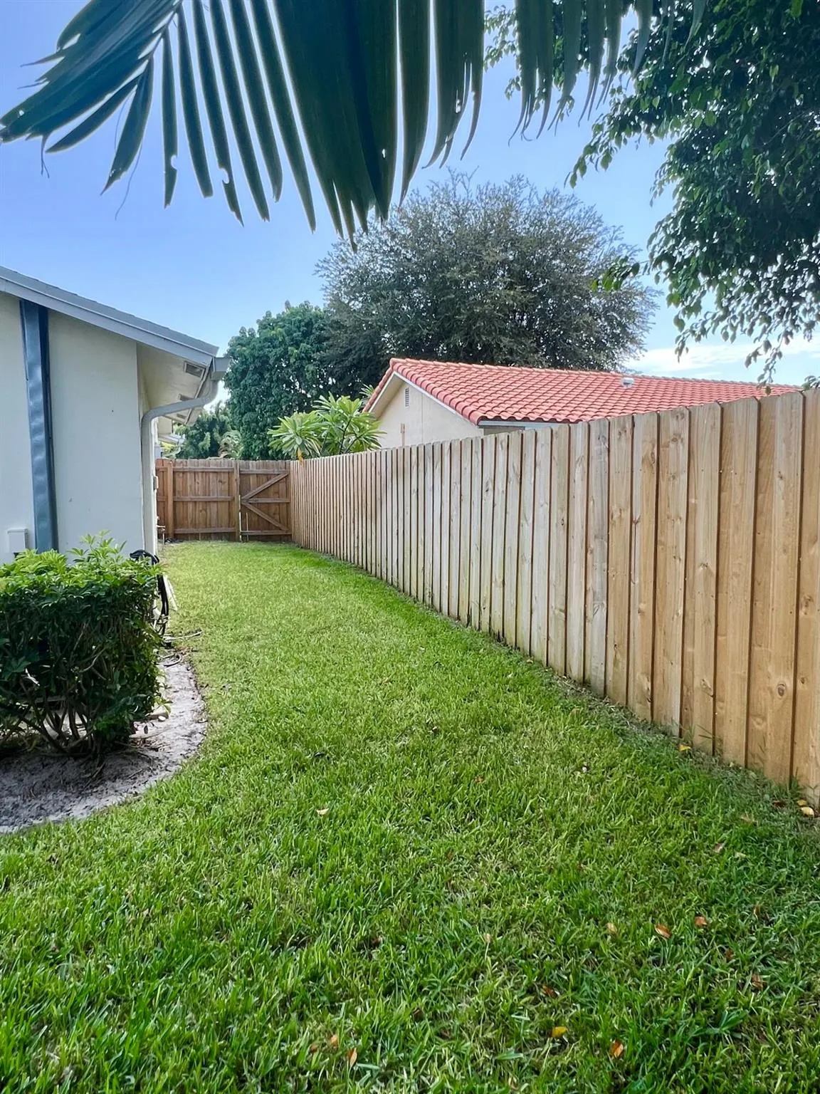 3421 NW 25th Terrace