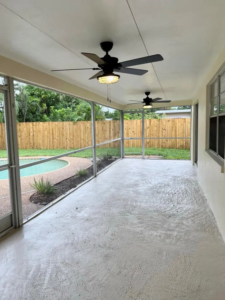 3421 NW 25th Terrace