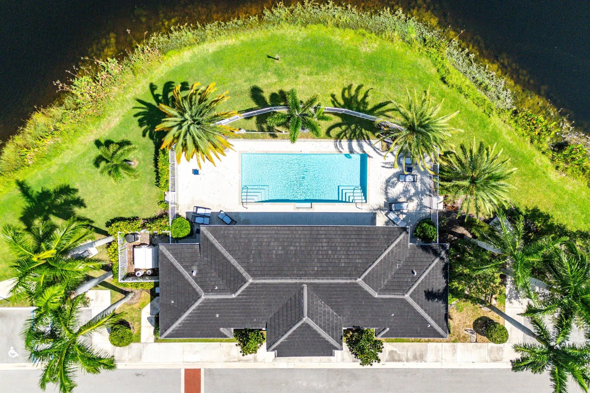 11401 Pointe Midtown Drive
