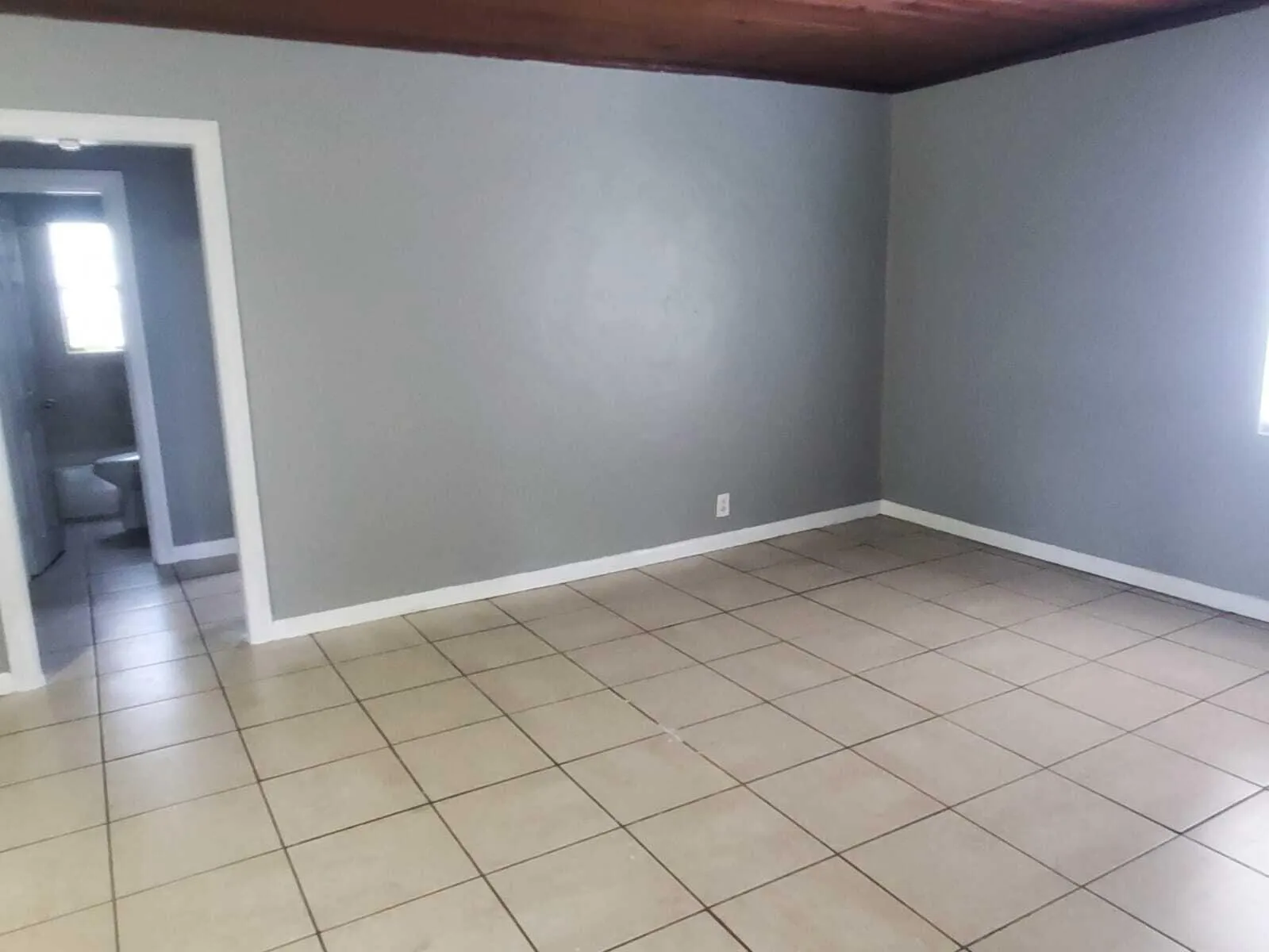 1232 W 35th Street