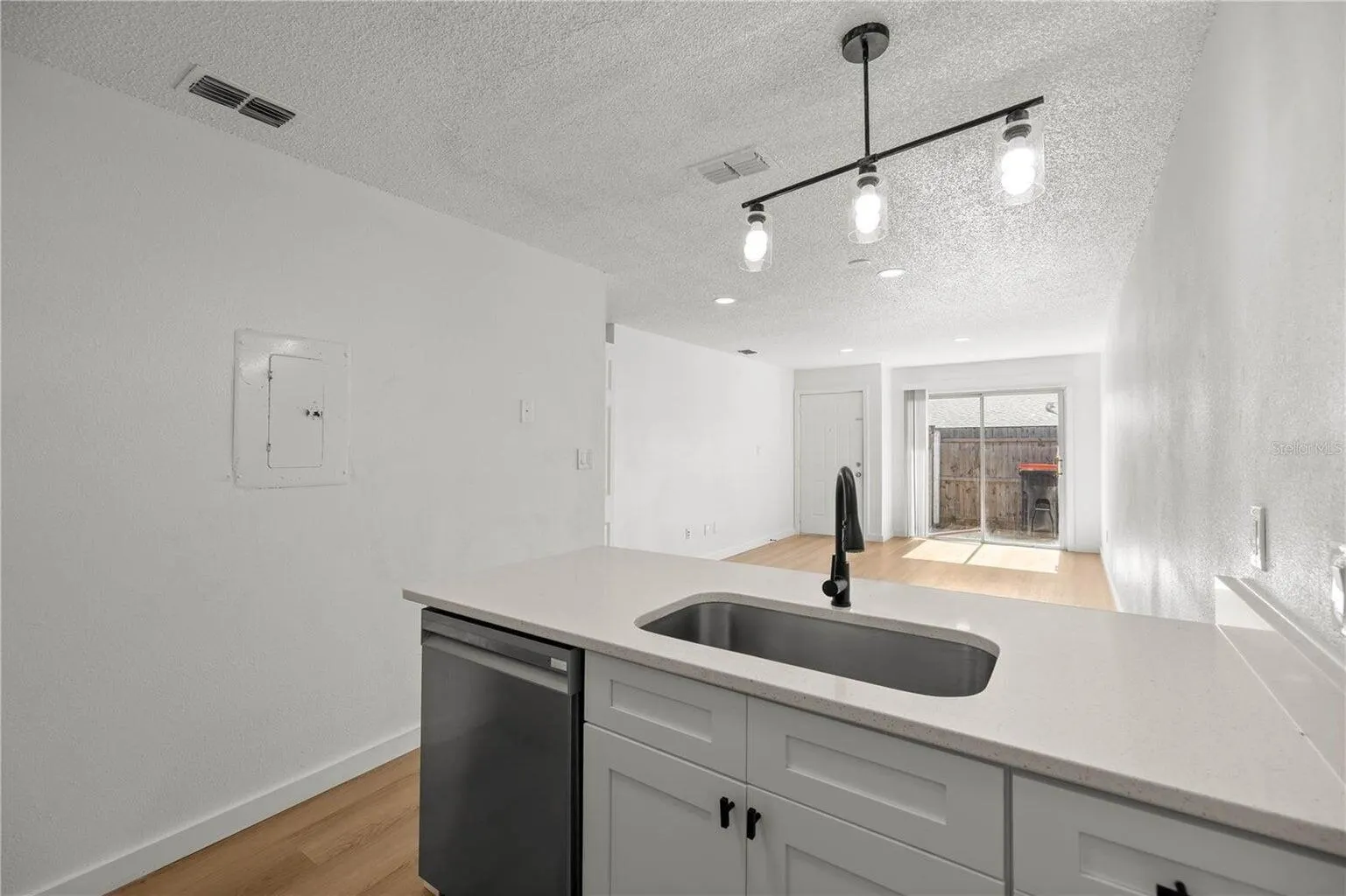 5425 SE 30th Place, #B