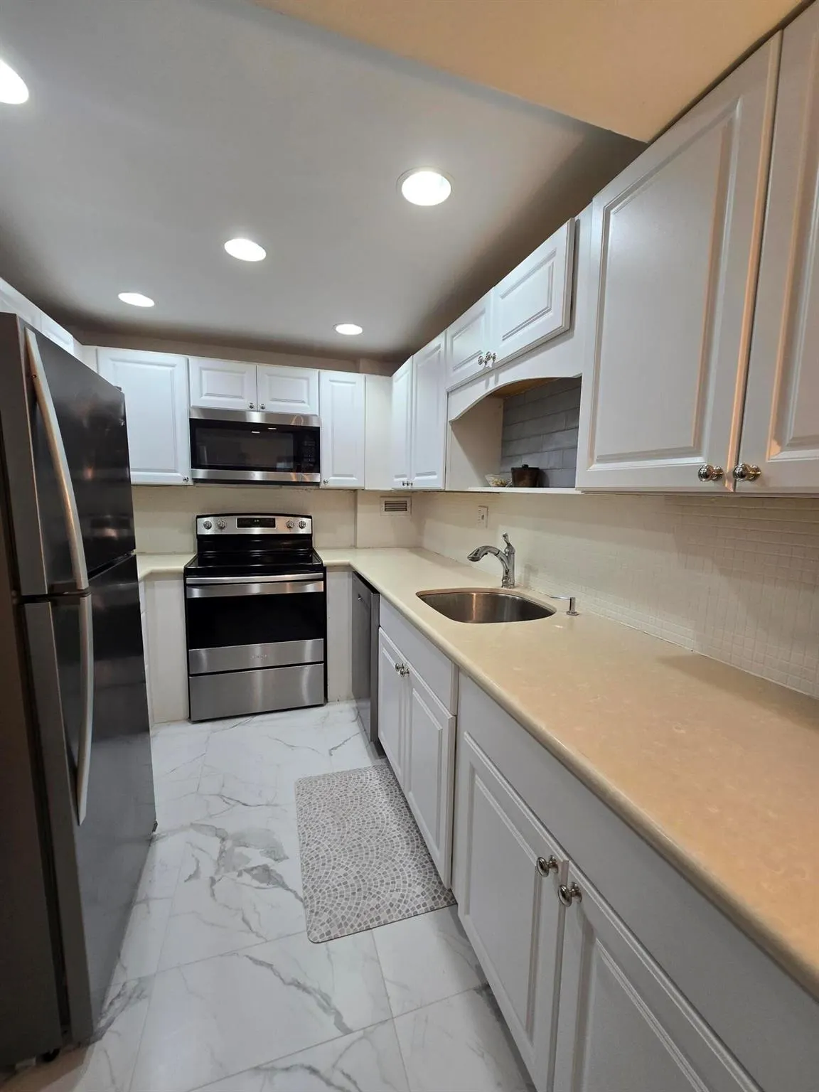 2840 S Ocean Boulevard, #421