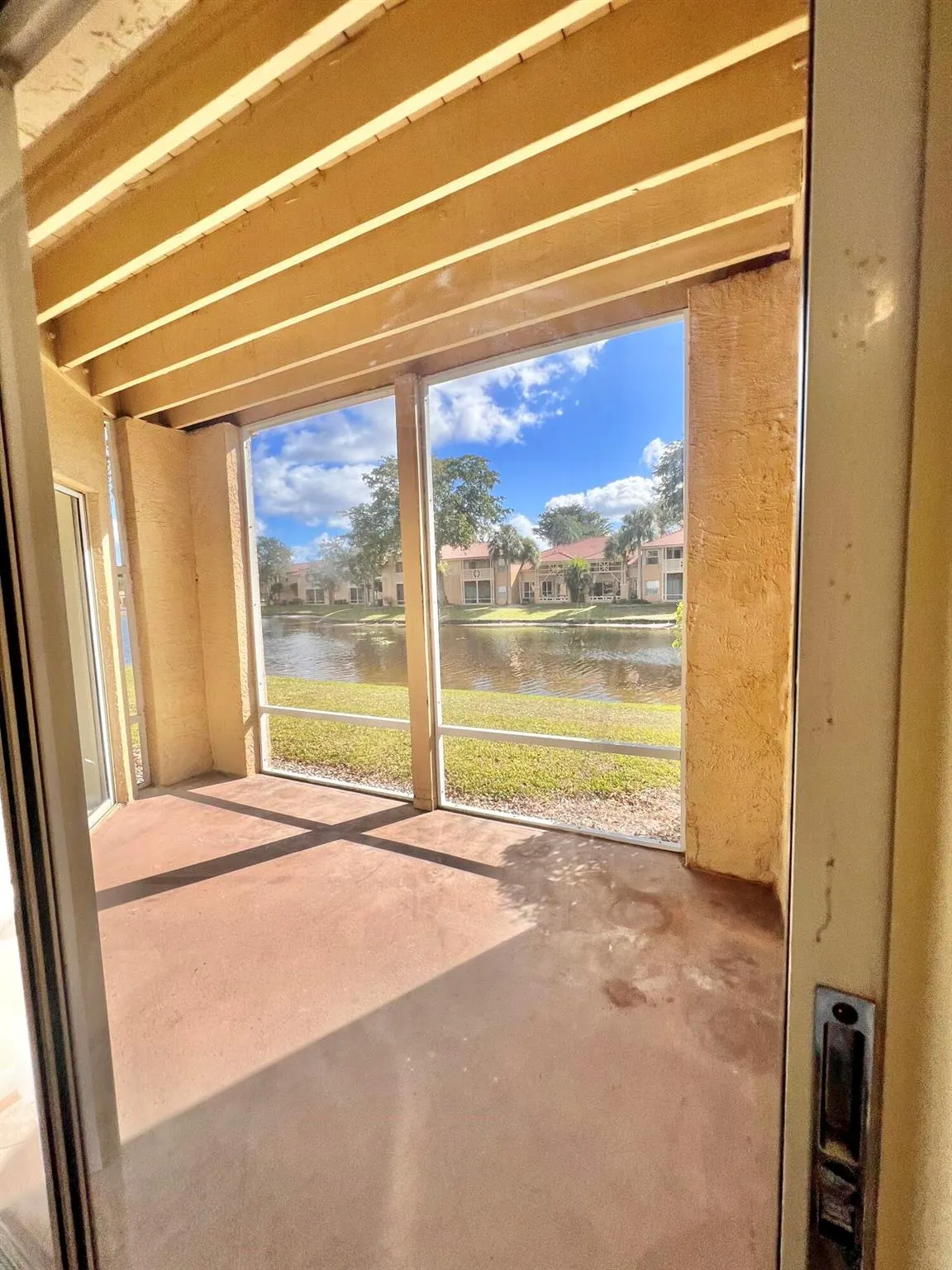 4855 Via Palm Lakes, #911