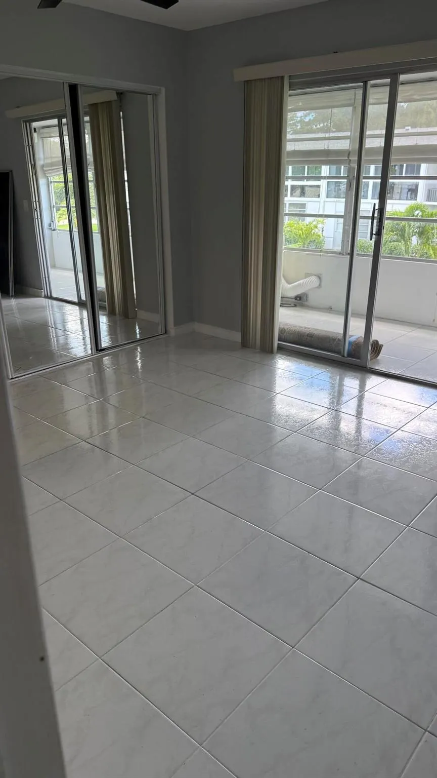 52 Newport C Court