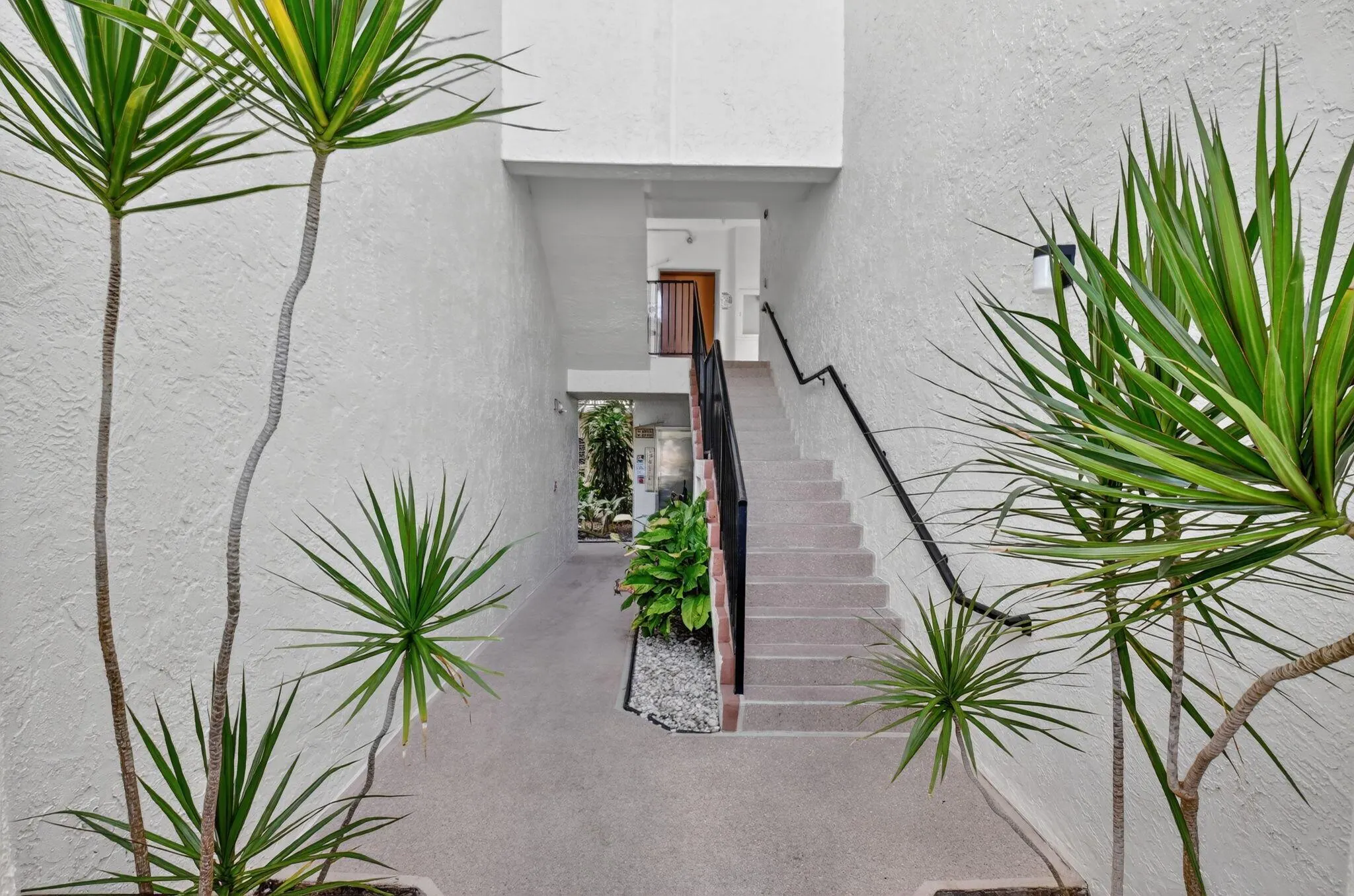 5099 Splendido Court, #J