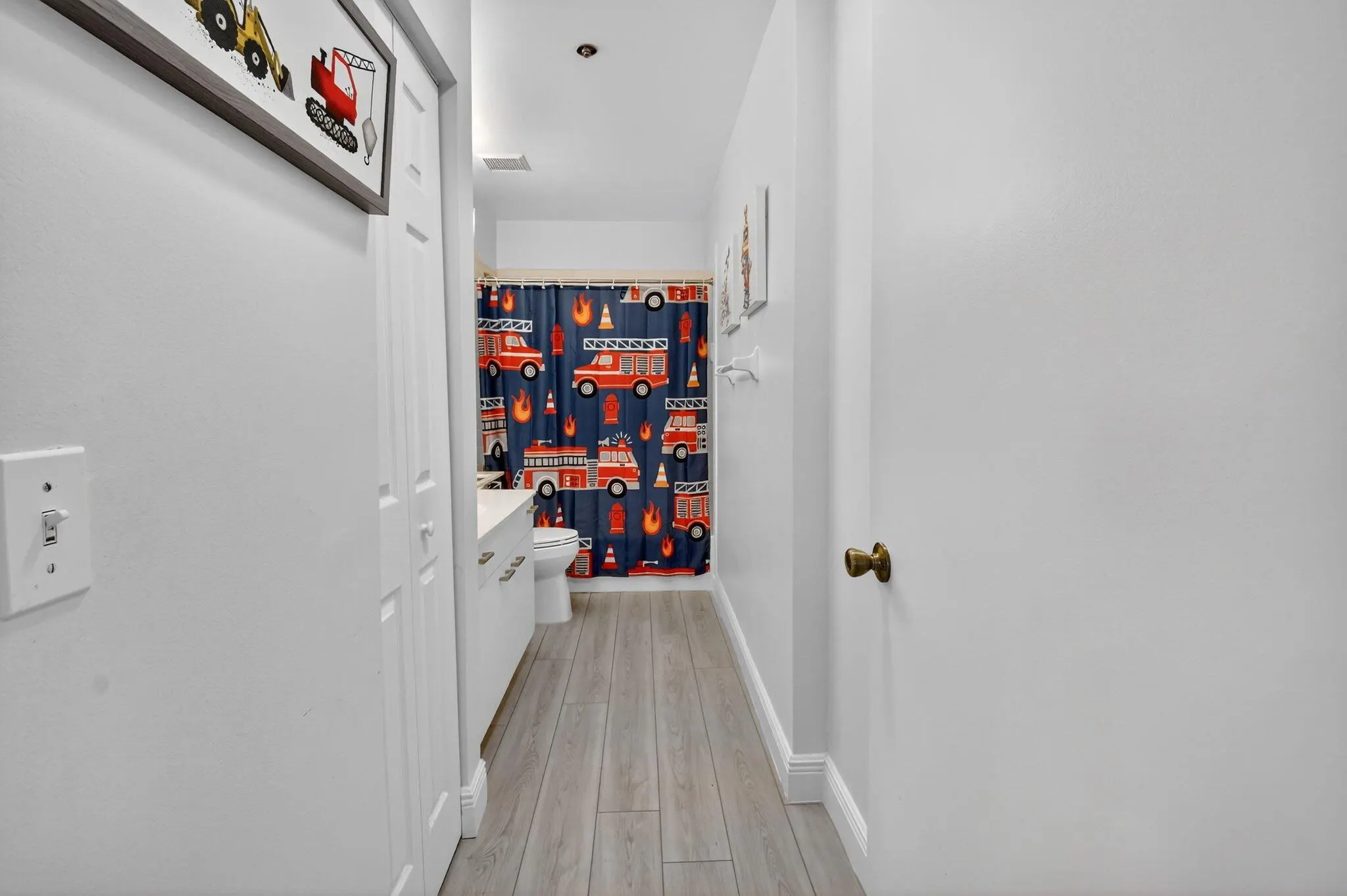 5099 Splendido Court, #J
