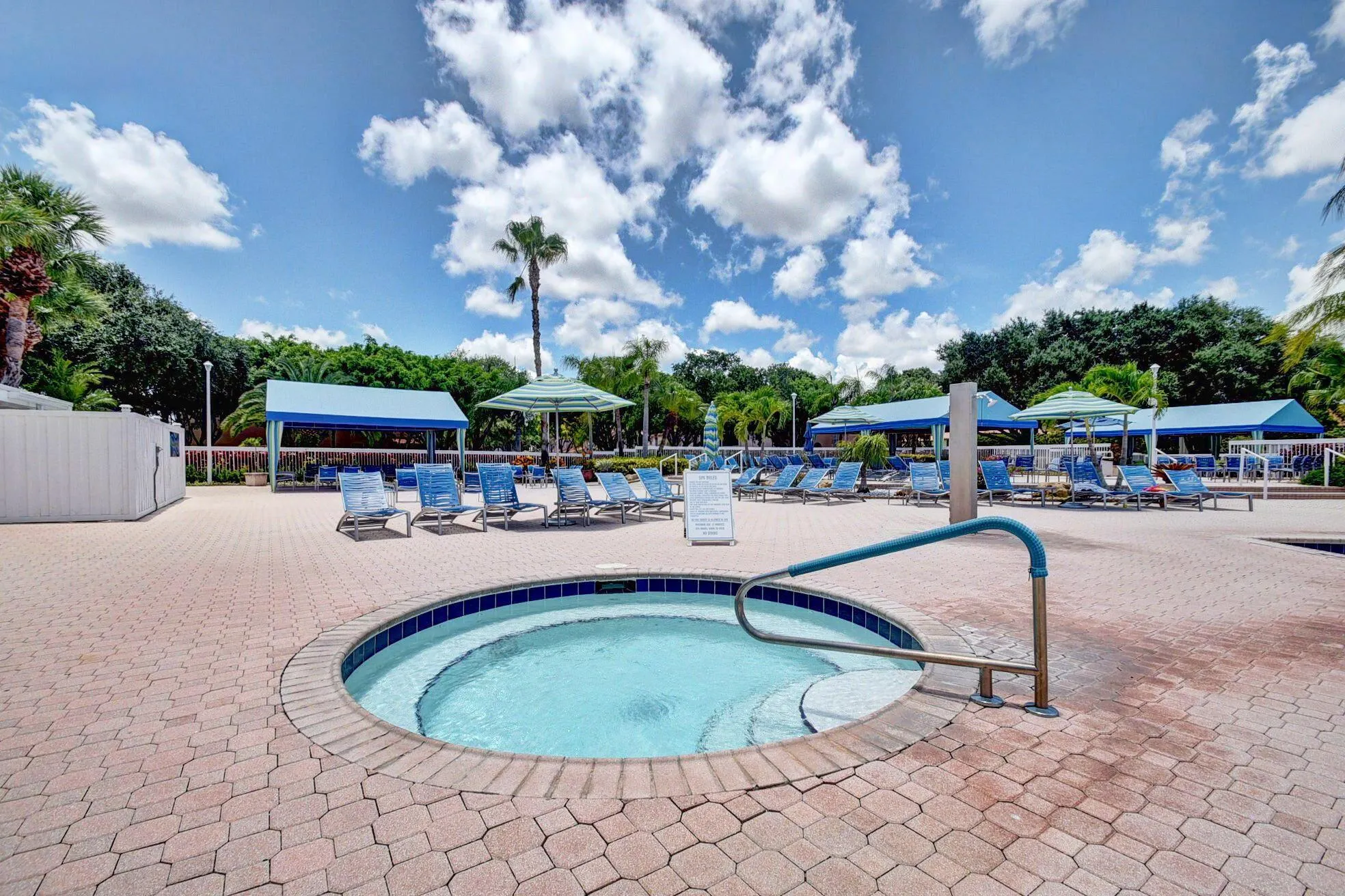 5099 Splendido Court, #J