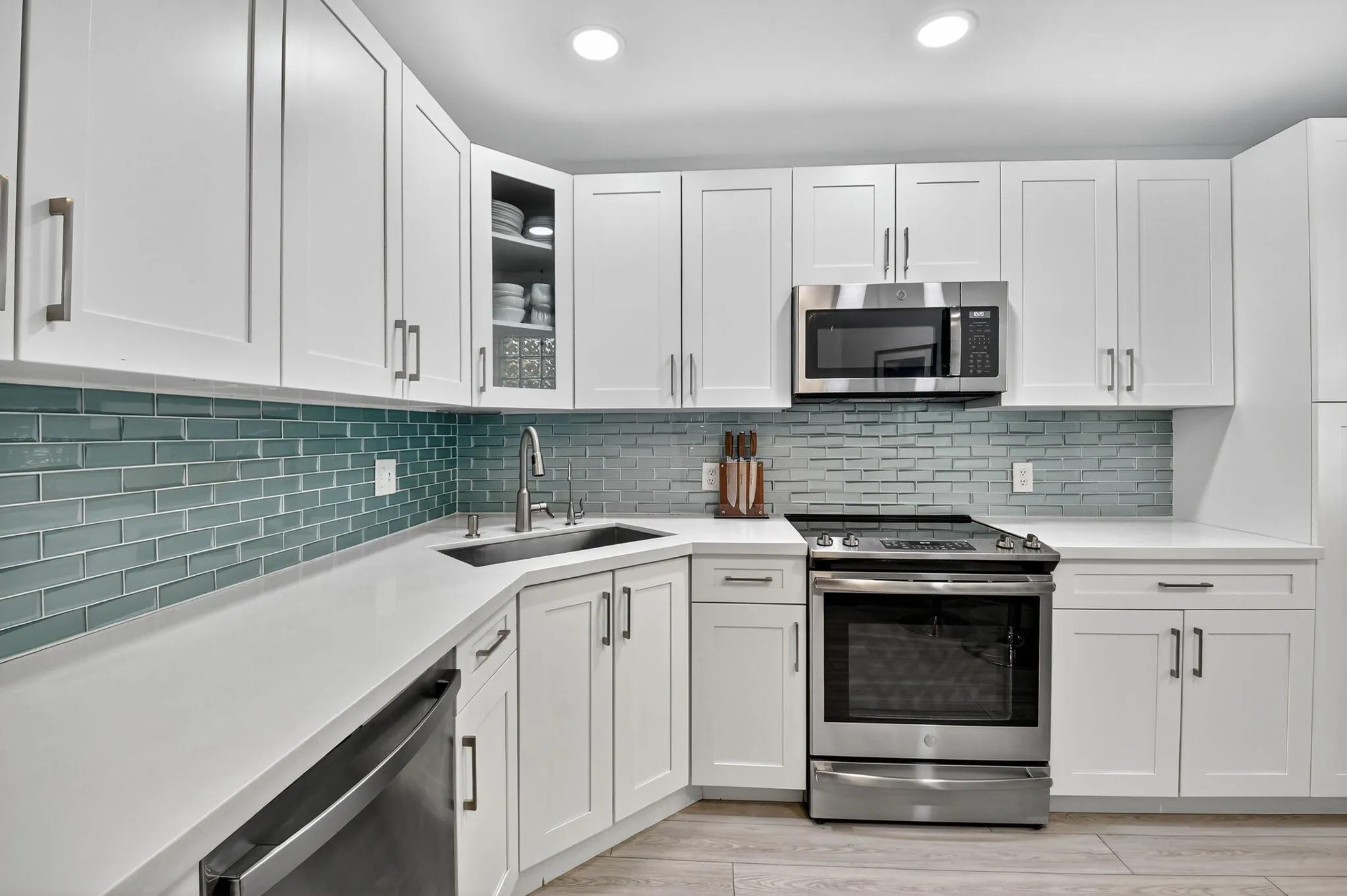 5099 Splendido Court, #J