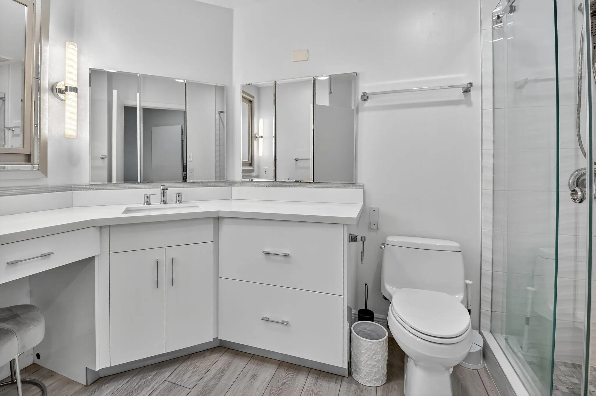 5099 Splendido Court, #J