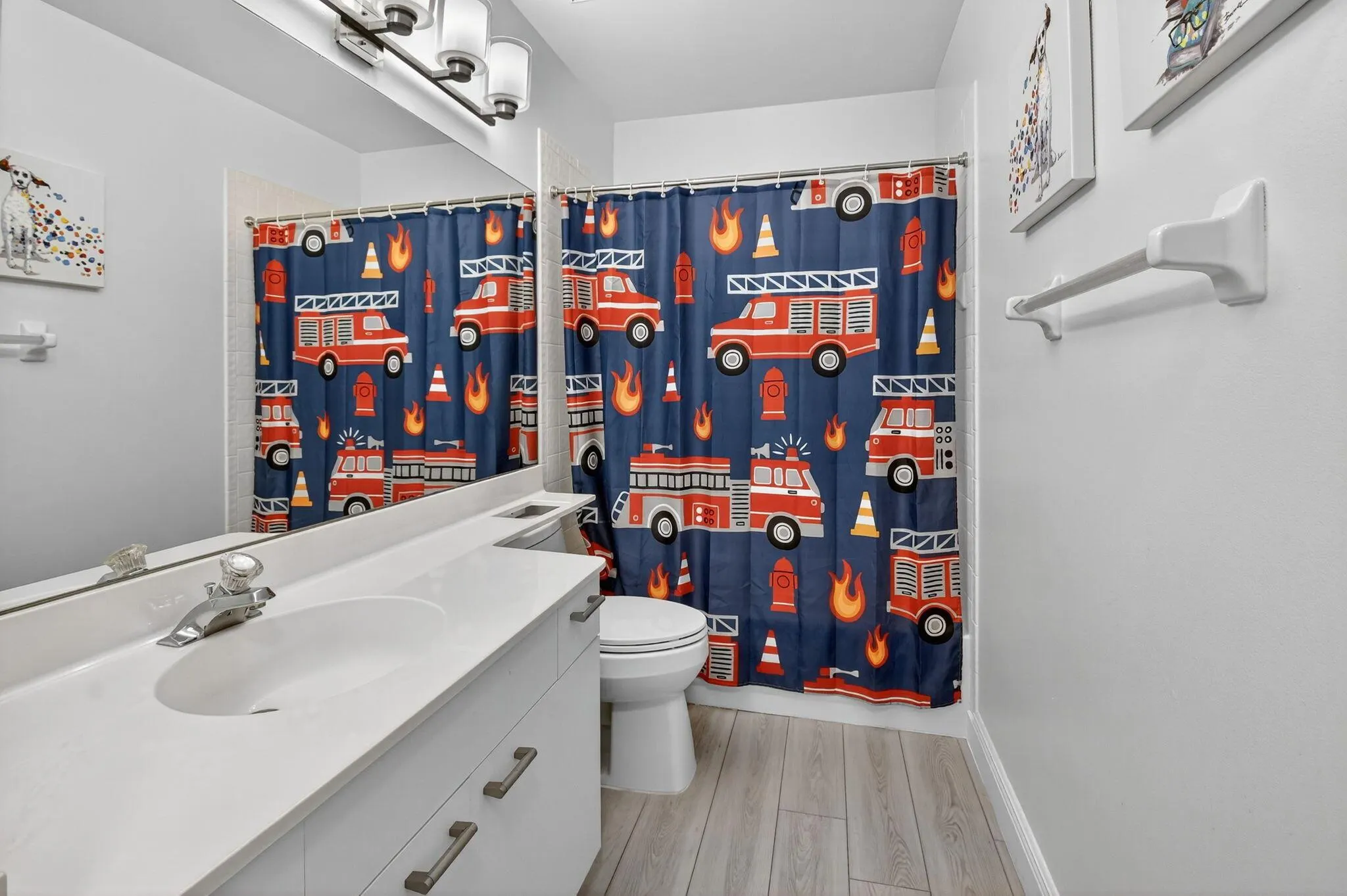 5099 Splendido Court, #J