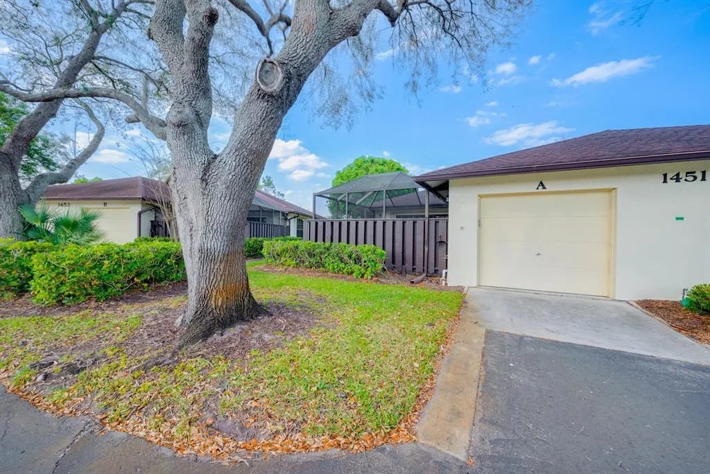 1451 Captains Walk, #27 A
