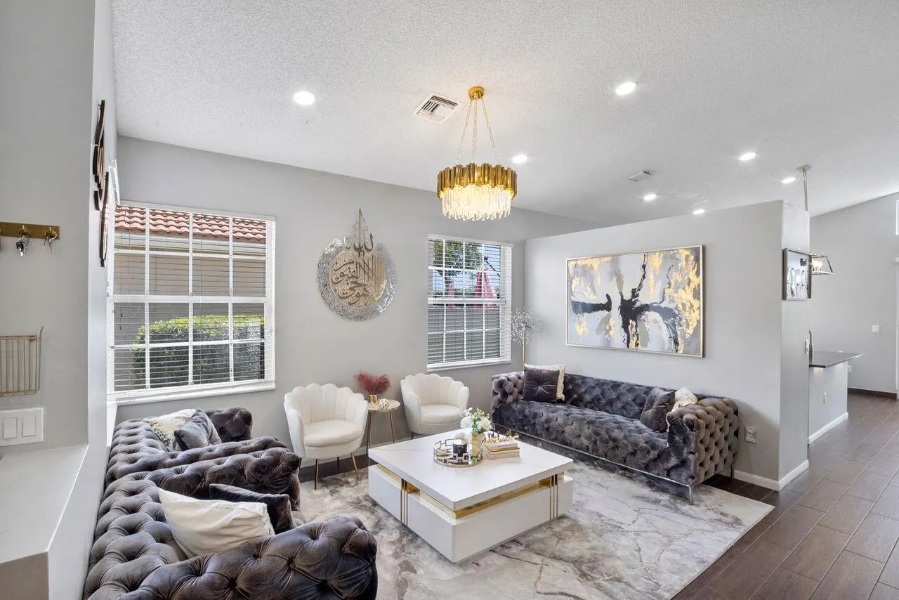7654 Rockport Circle Circle