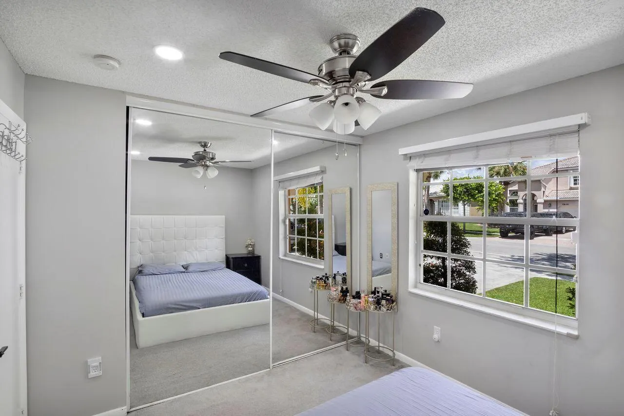 7654 Rockport Circle Circle