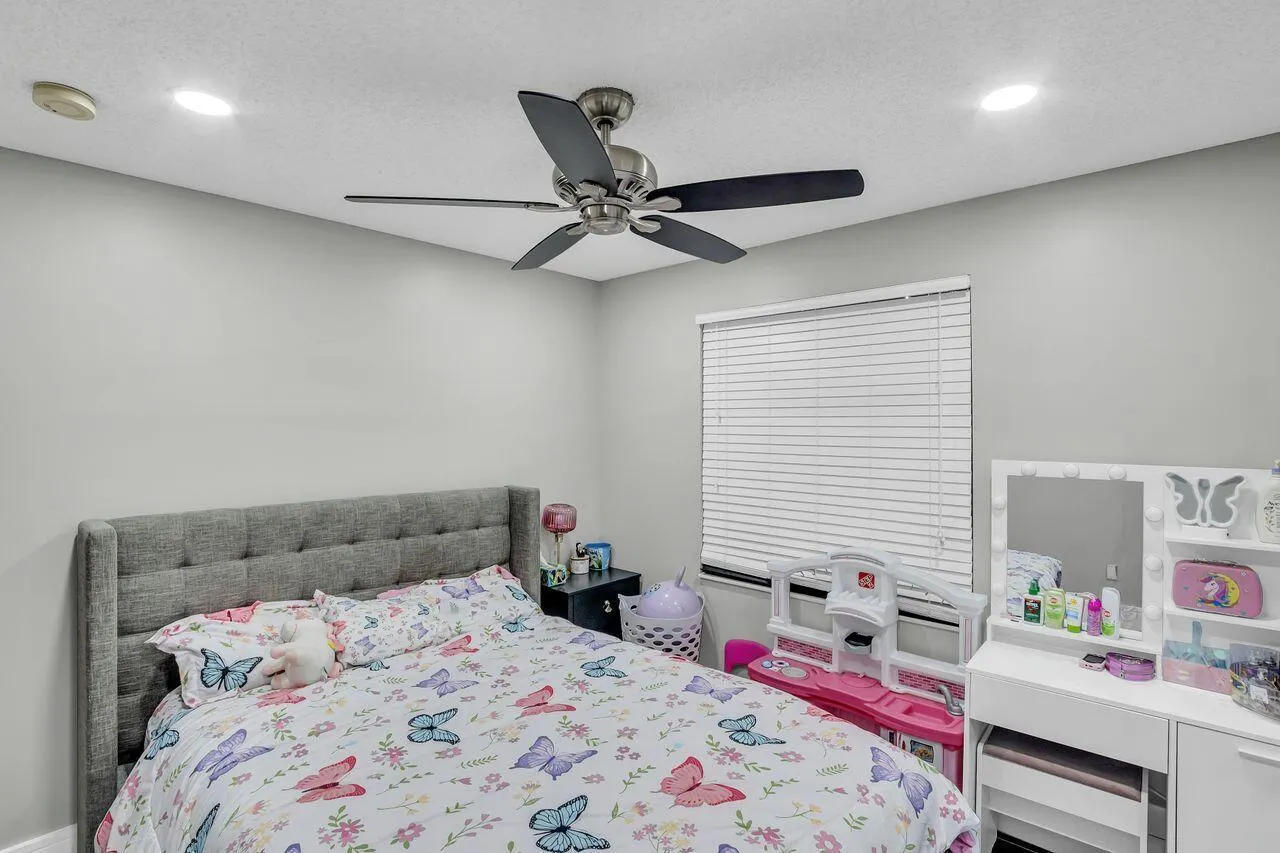 7654 Rockport Circle Circle