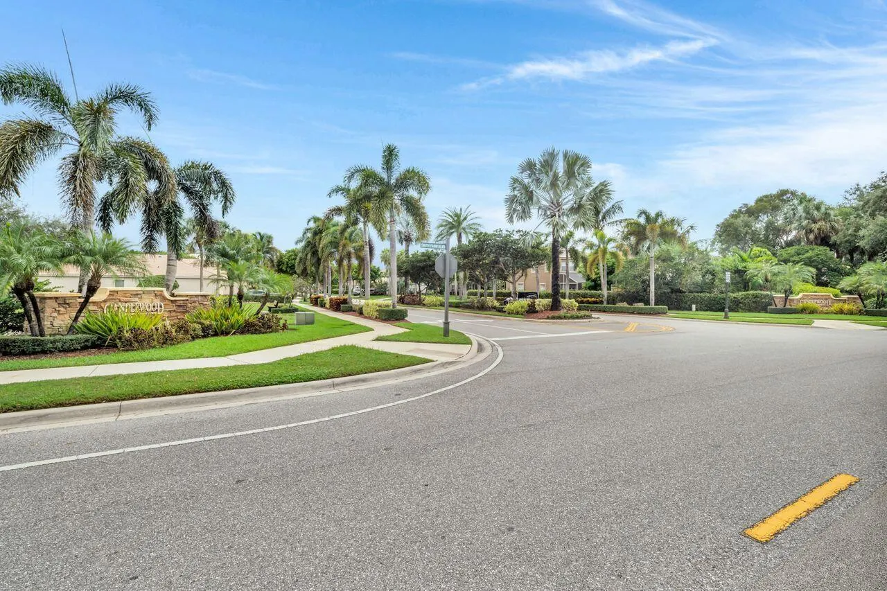 7654 Rockport Circle Circle