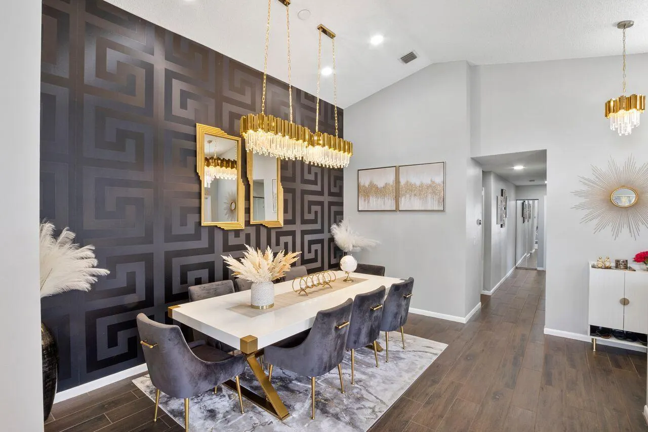 7654 Rockport Circle Circle