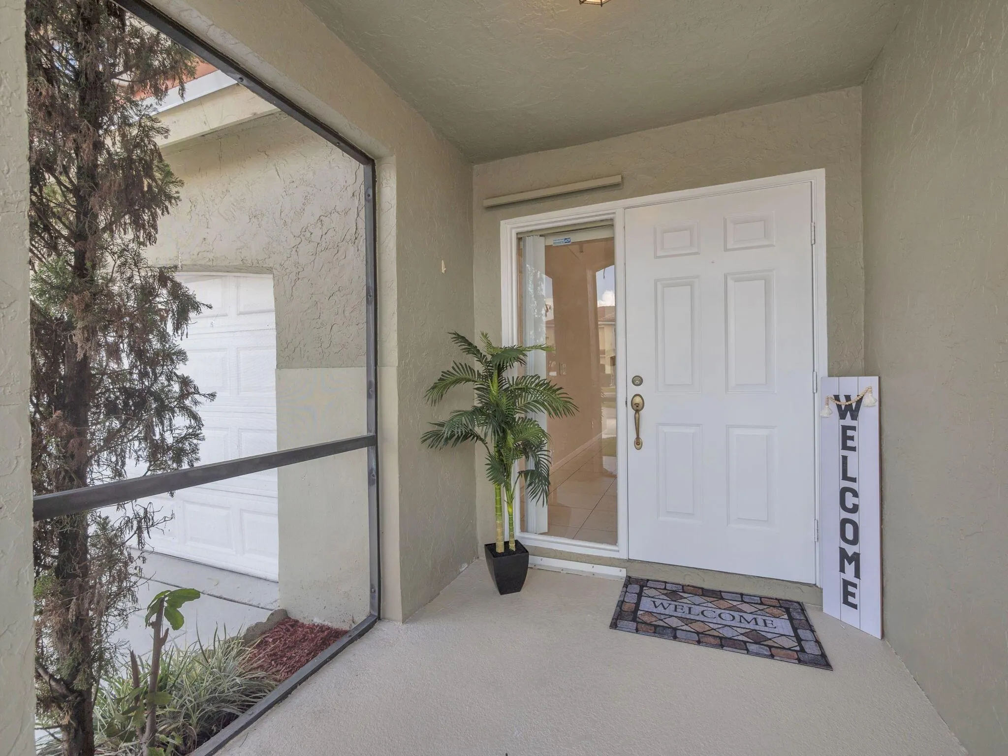 1744 Shoreside Circle