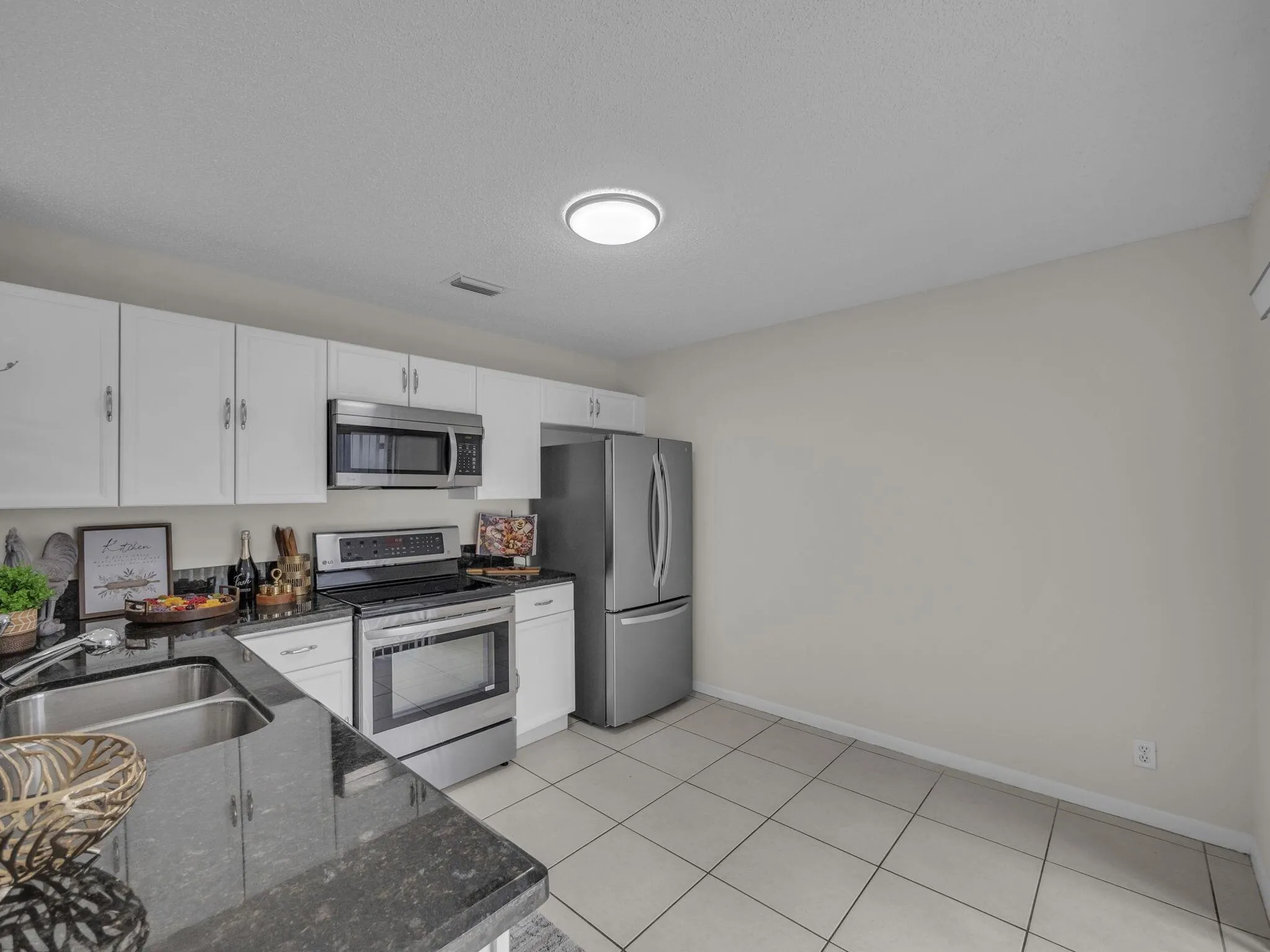 1744 Shoreside Circle