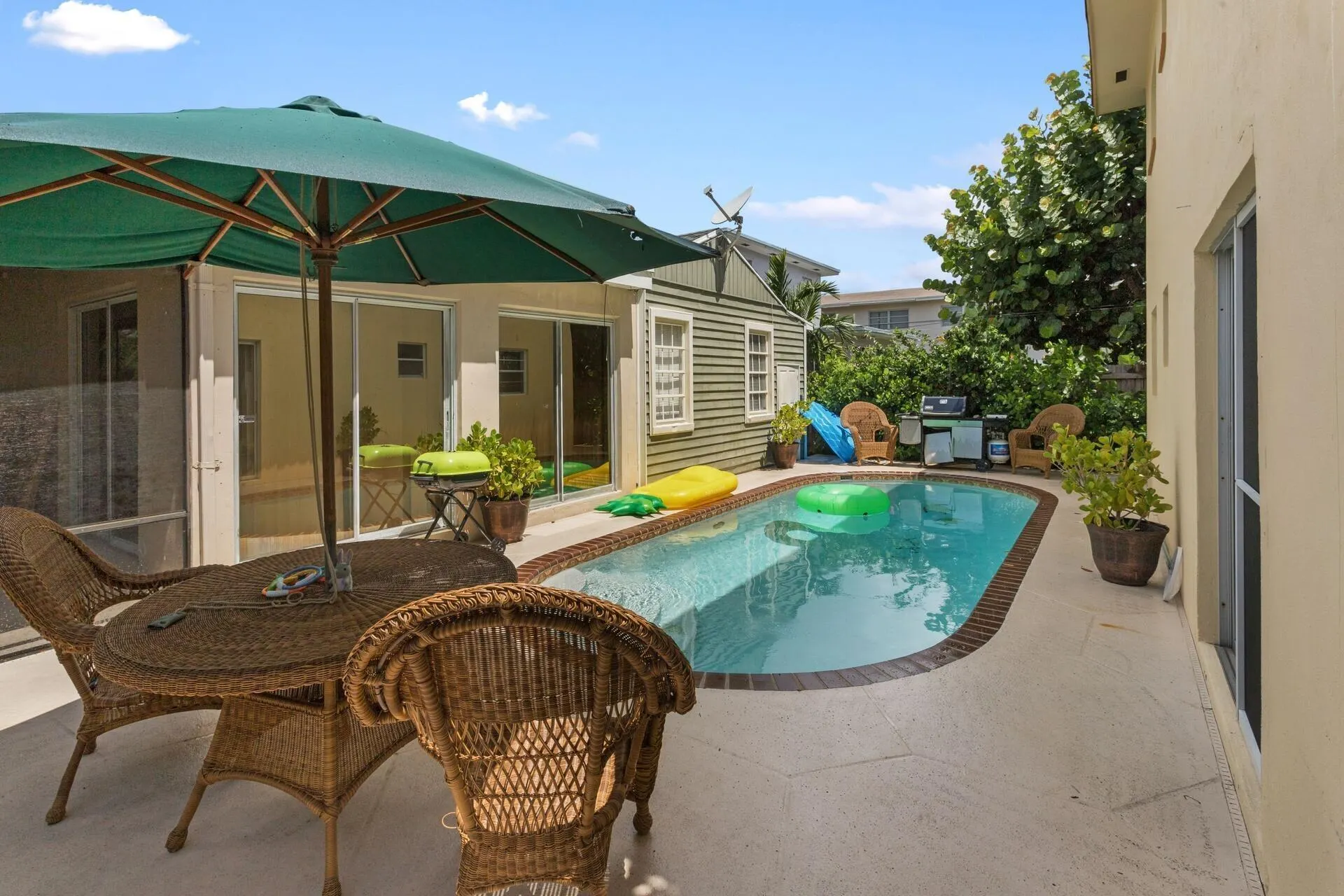 216 S Ocean Breeze, ##1 Poolside
