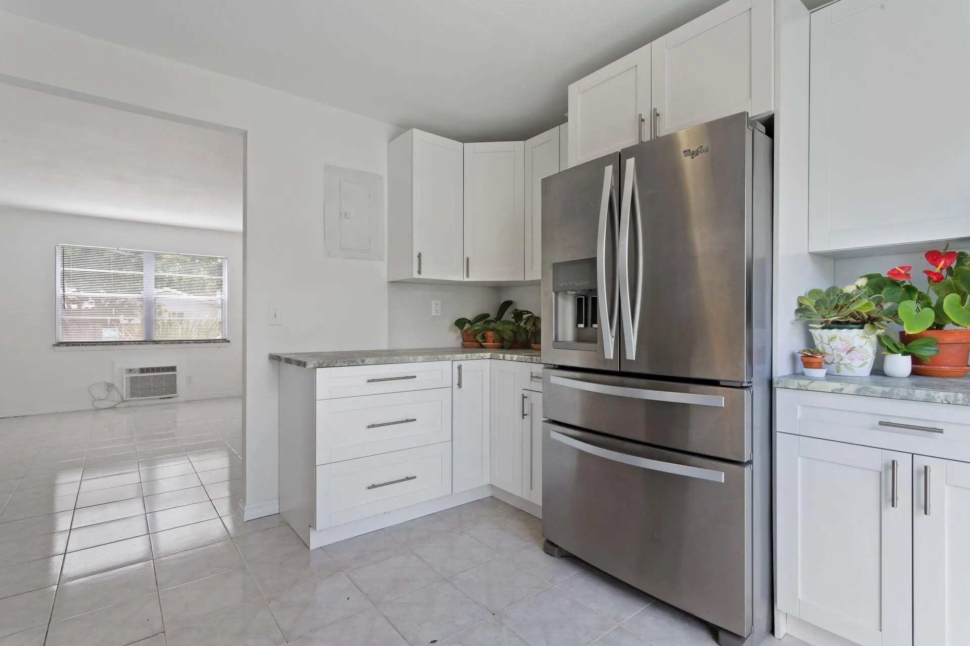 216 S Ocean Breeze, ##1 Poolside