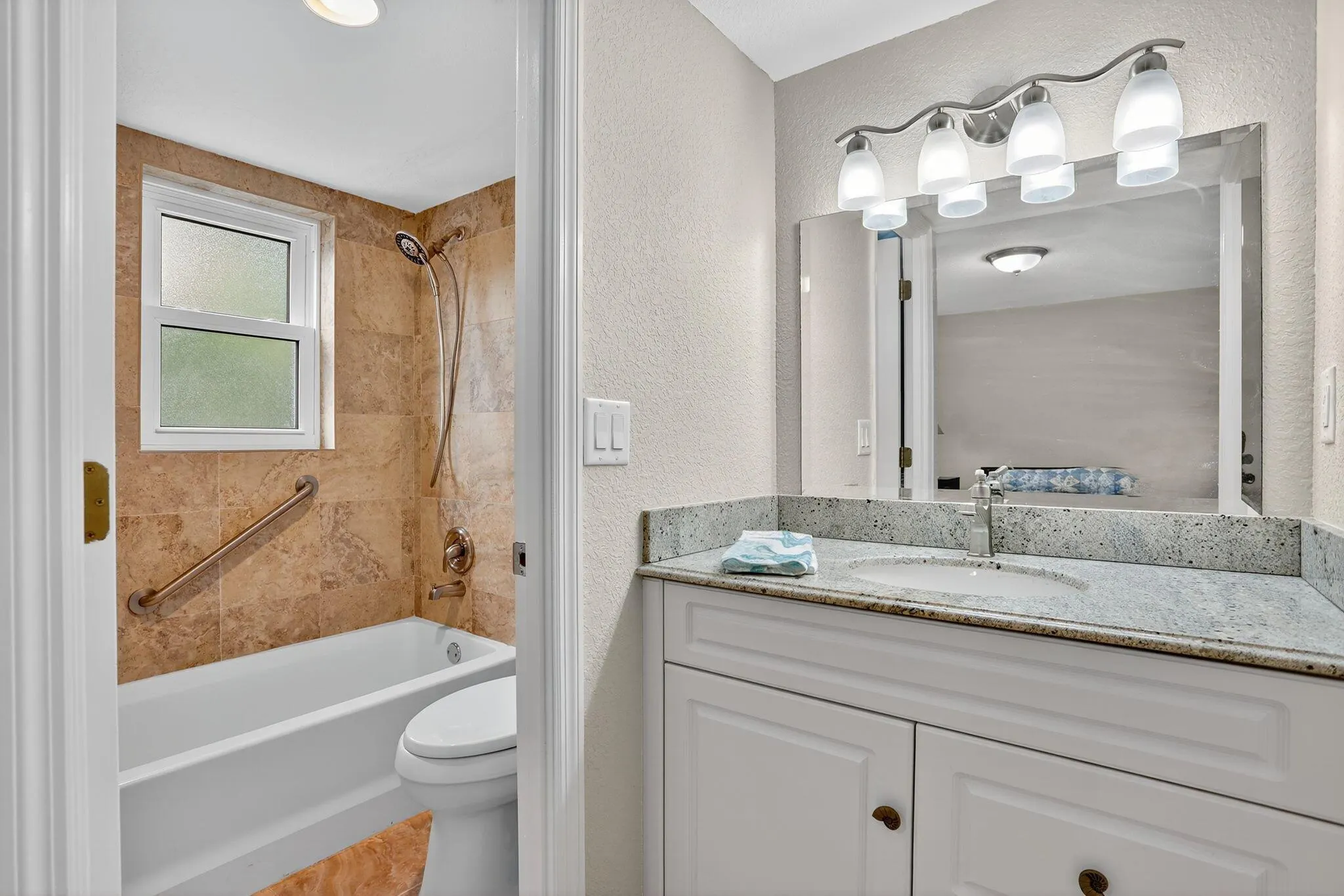 2870 NE 14th St Causeway, #308c