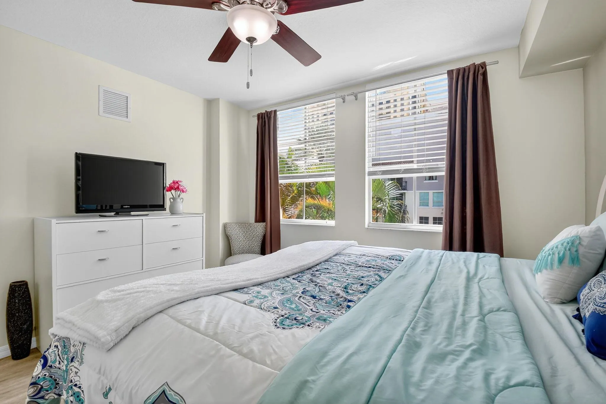 600 S Dixie Highway, #710
