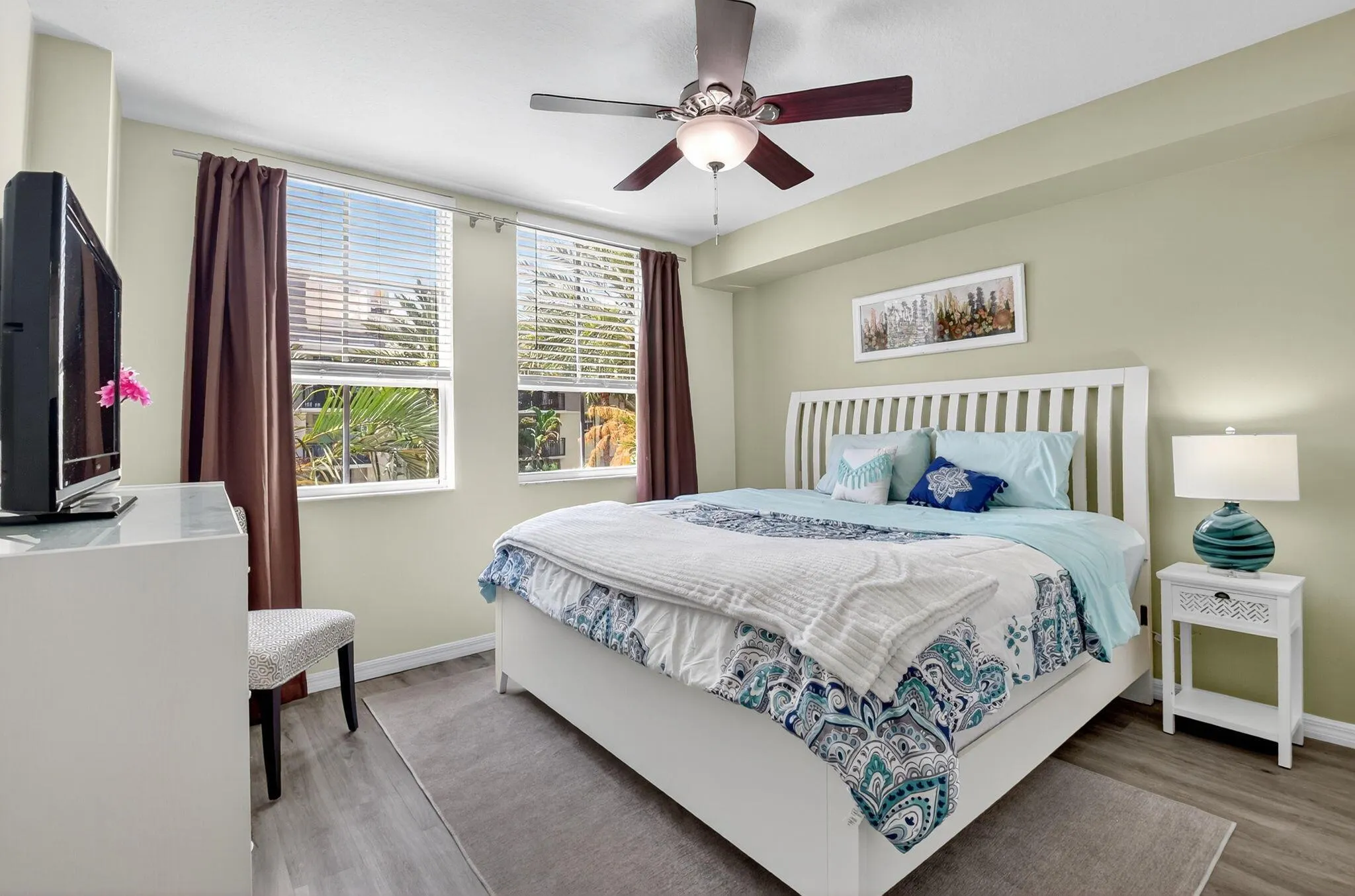 600 S Dixie Highway, #710