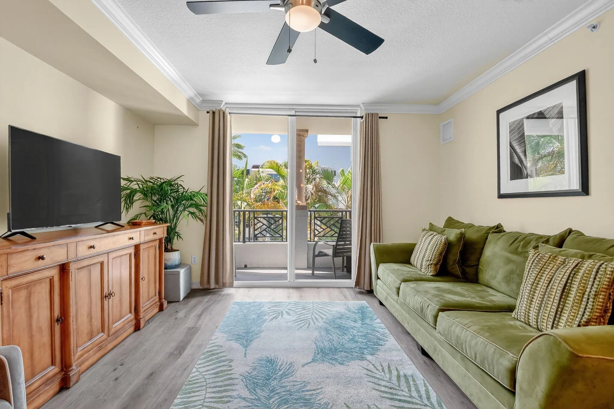 600 S Dixie Highway, #710