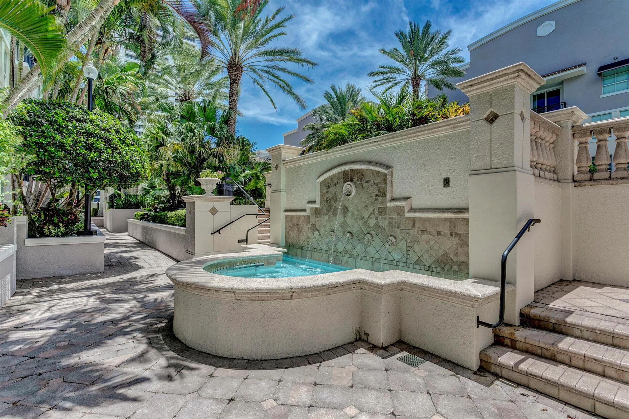 600 S Dixie Highway, #710