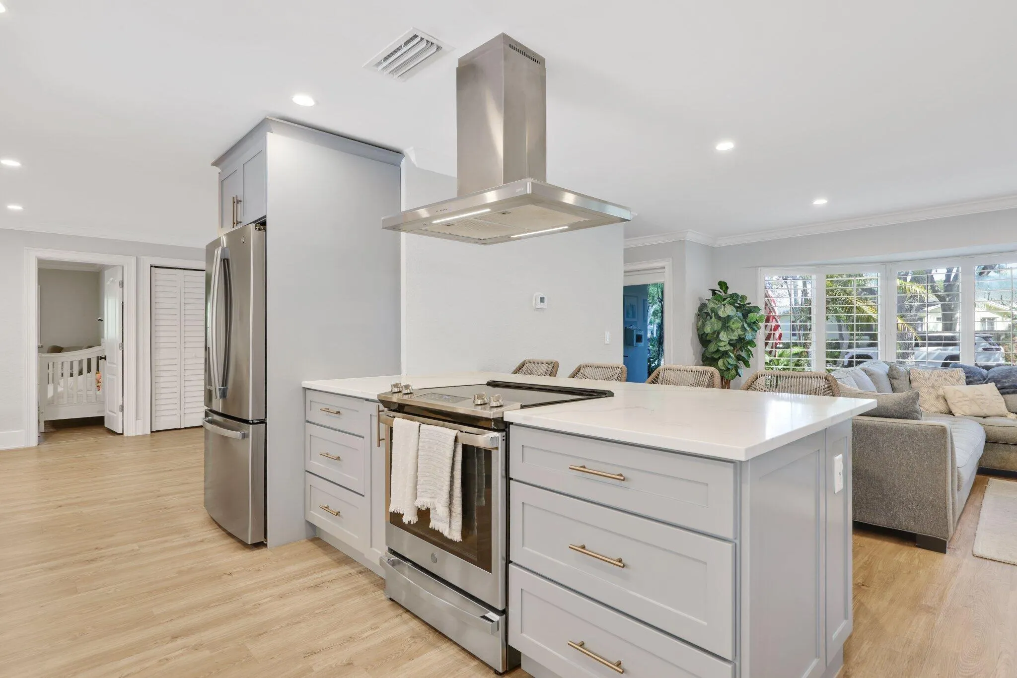 926 SW 1st Street
