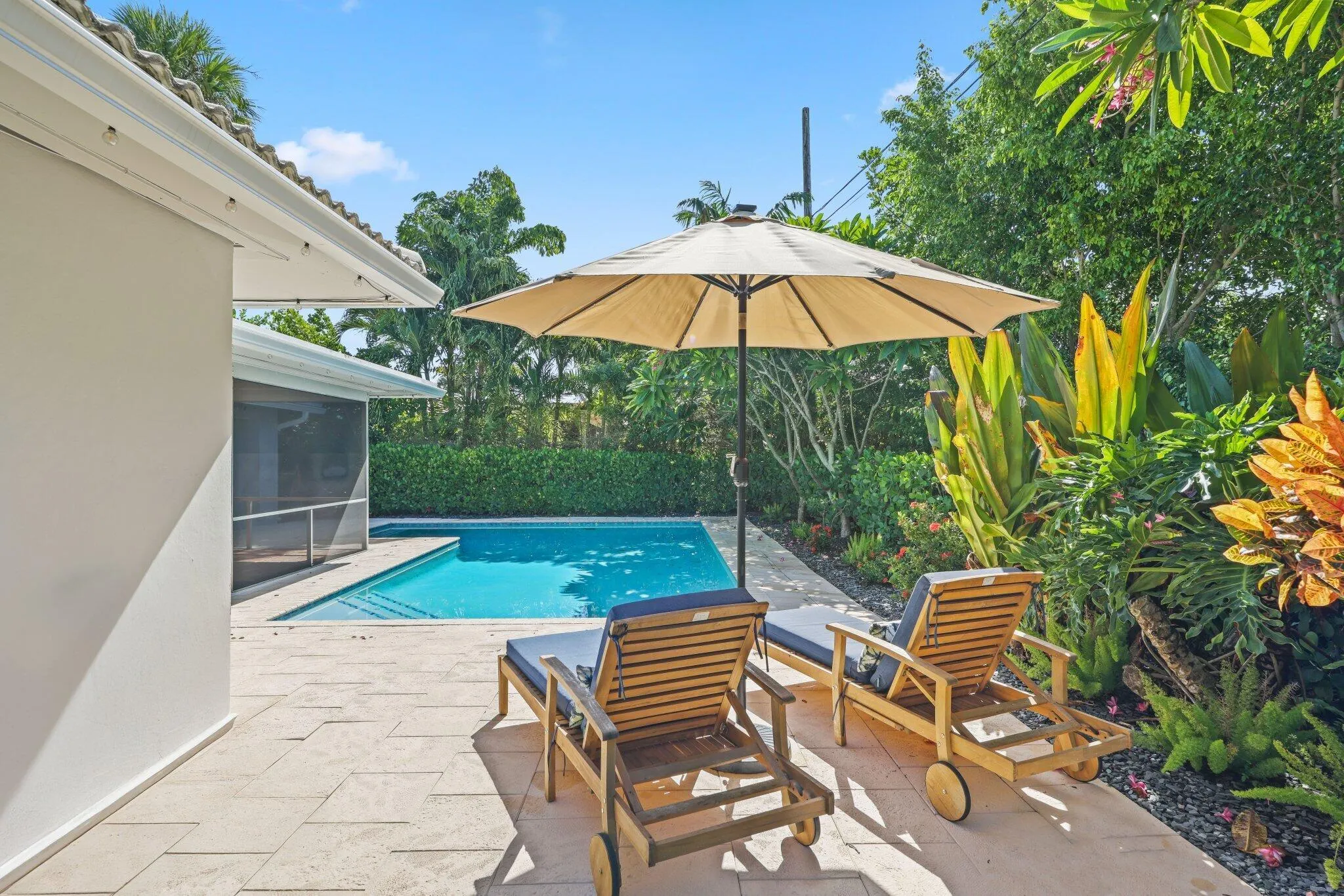 926 SW 1st Street