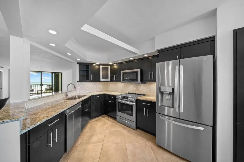 9650 S Ocean Drive, #608