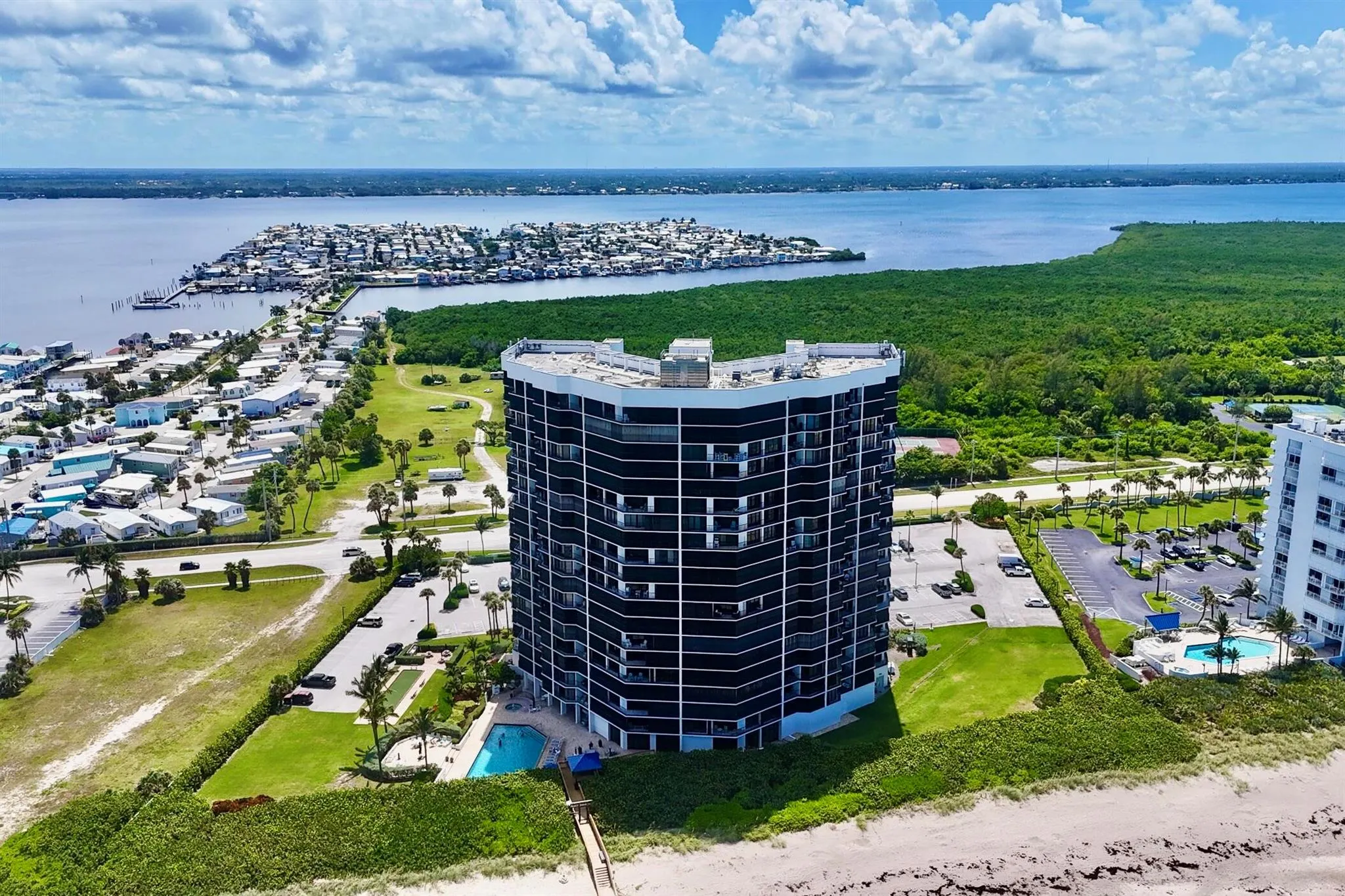 9650 S Ocean Drive, #608