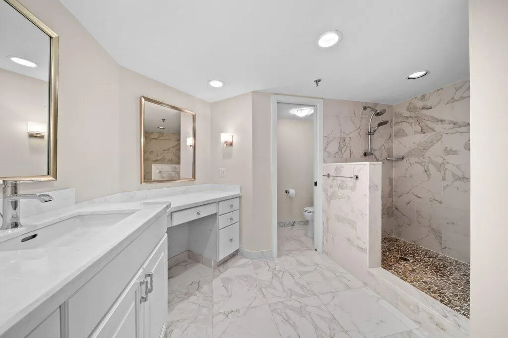 9650 S Ocean Drive, #608