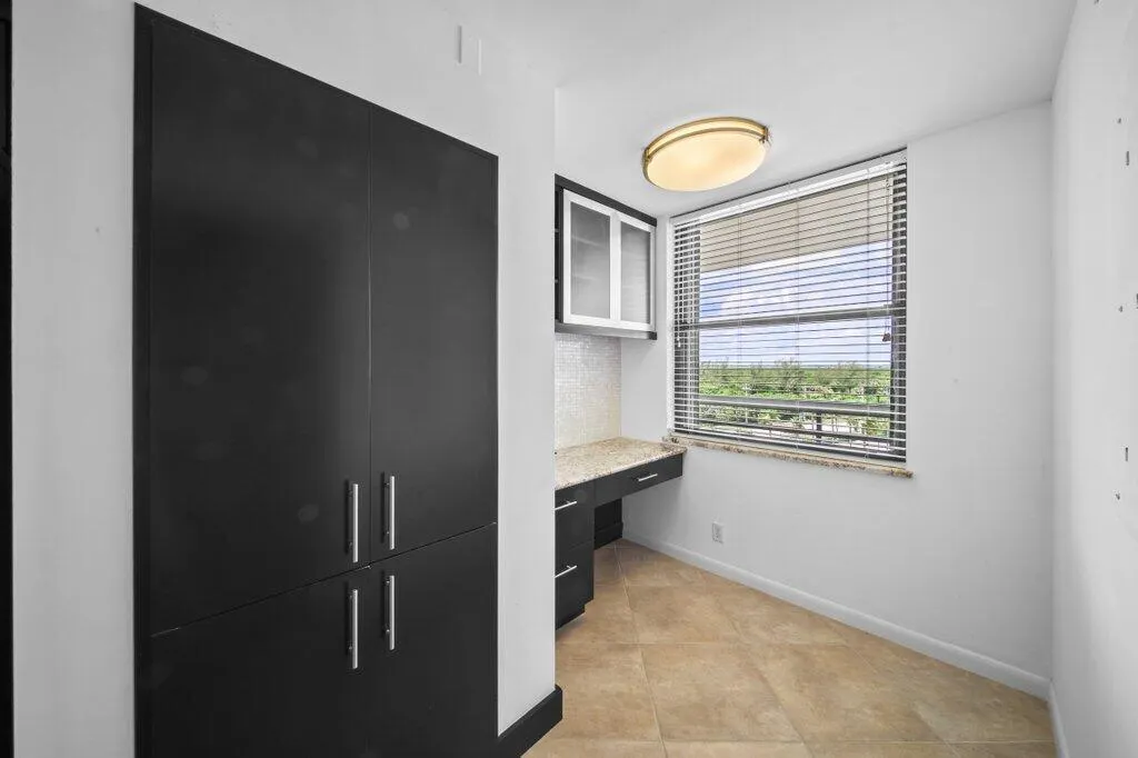 9650 S Ocean Drive, #608