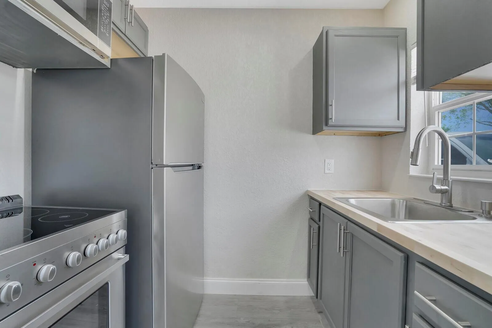1001 S Federal Highway, #3