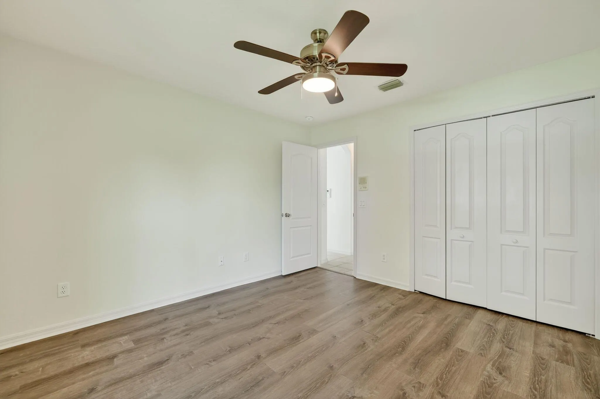 419 SW Sweetwater Trail