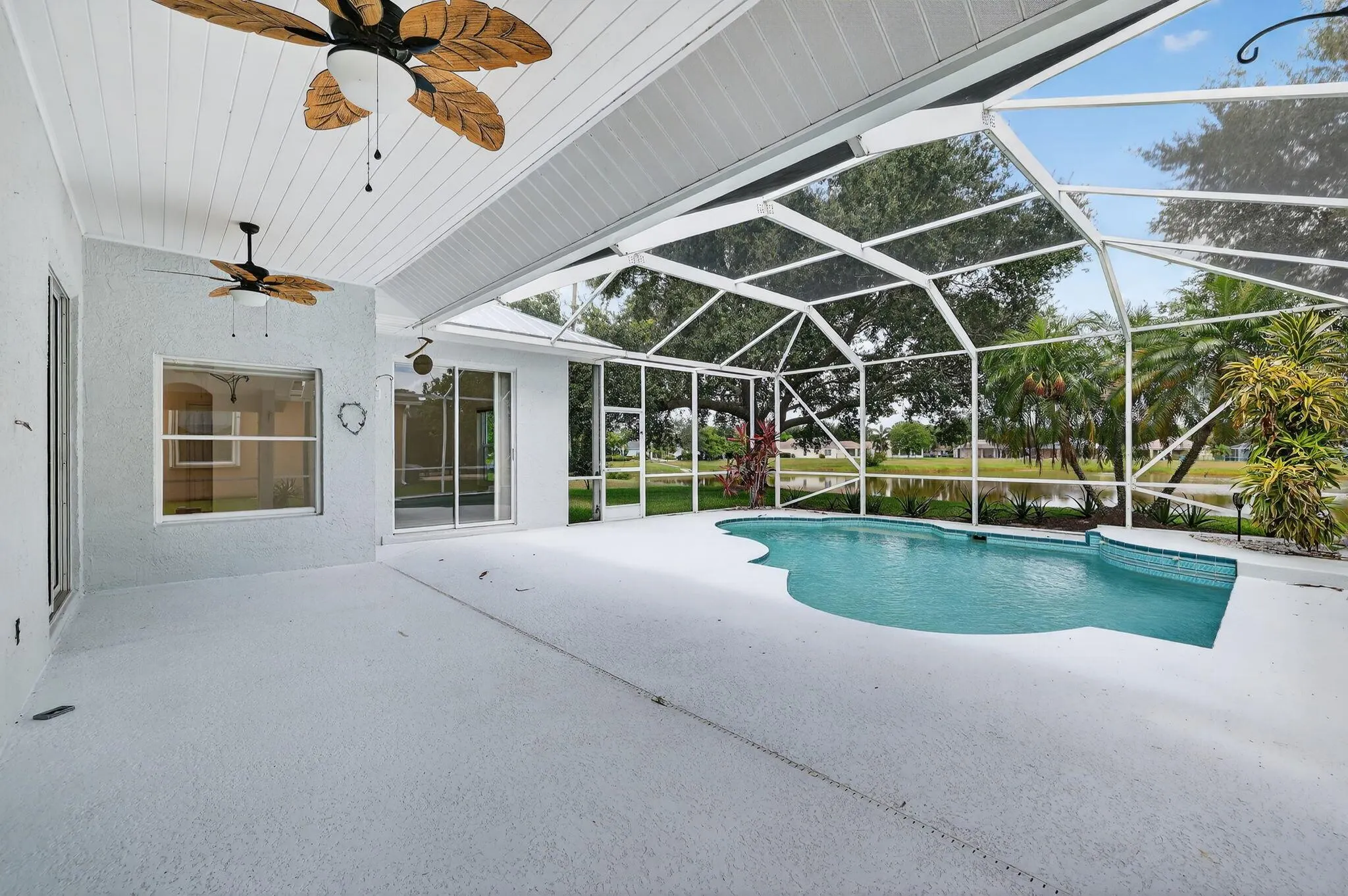 419 SW Sweetwater Trail