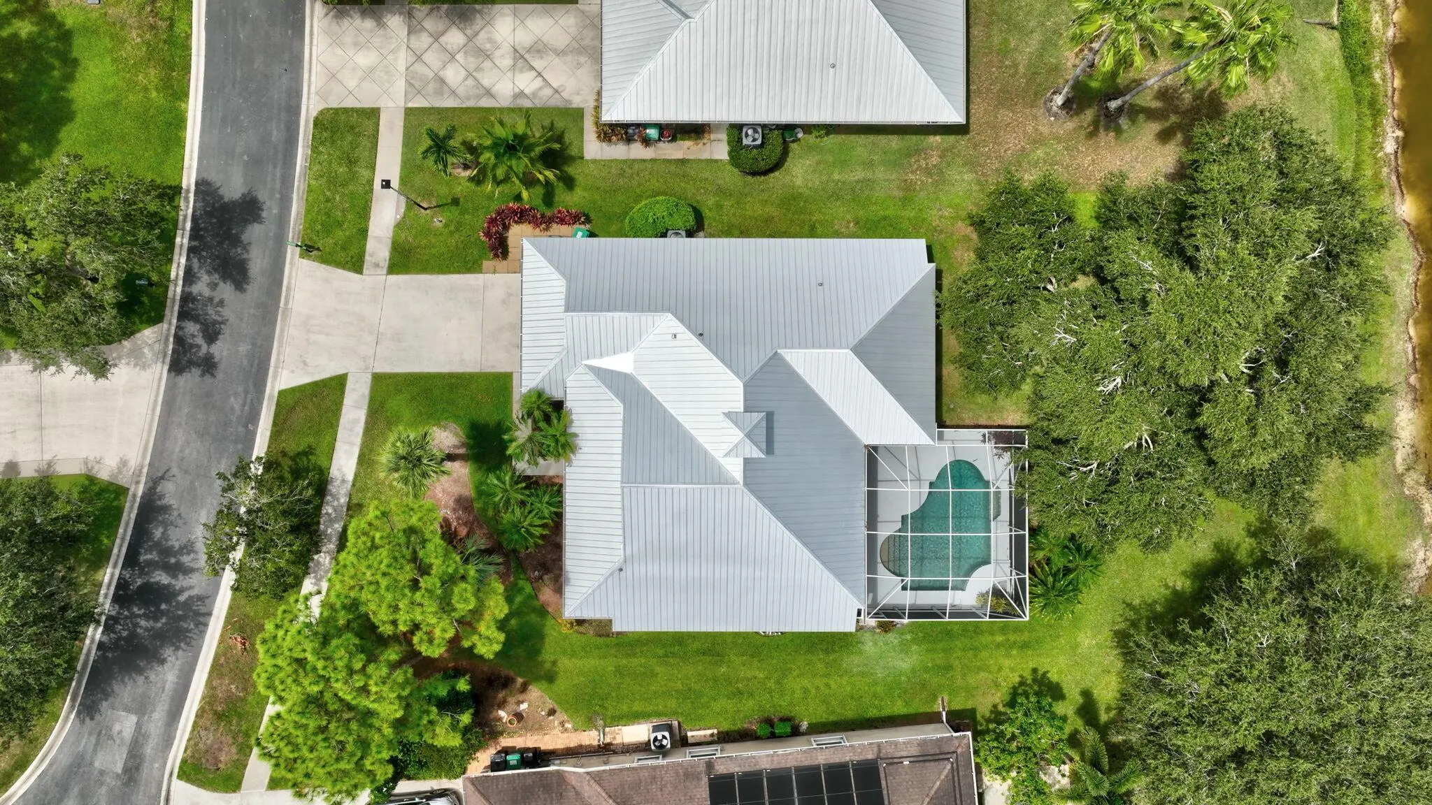 419 SW Sweetwater Trail