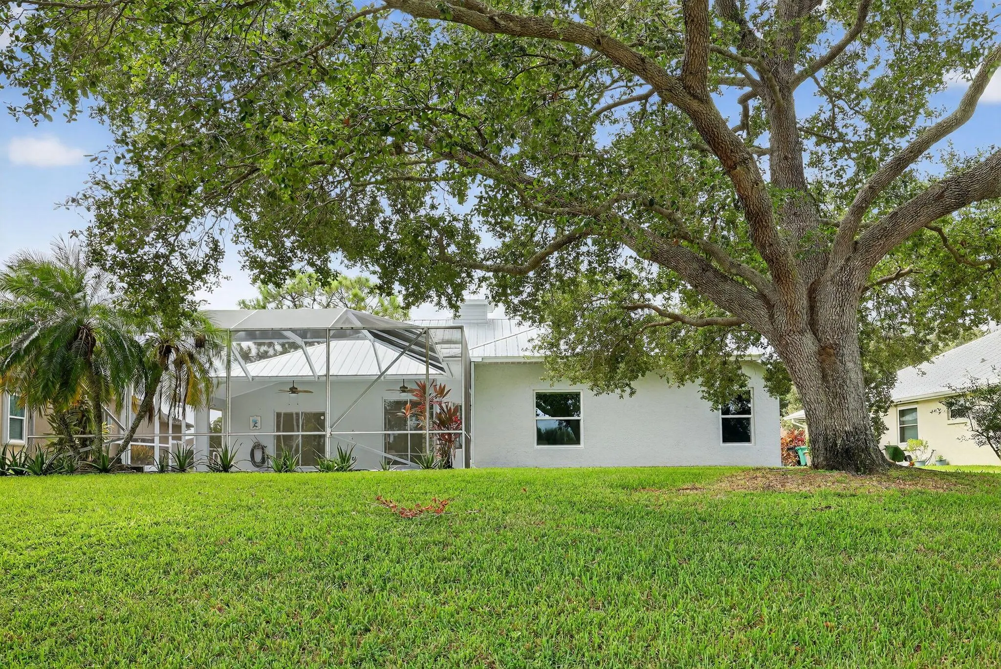 419 SW Sweetwater Trail