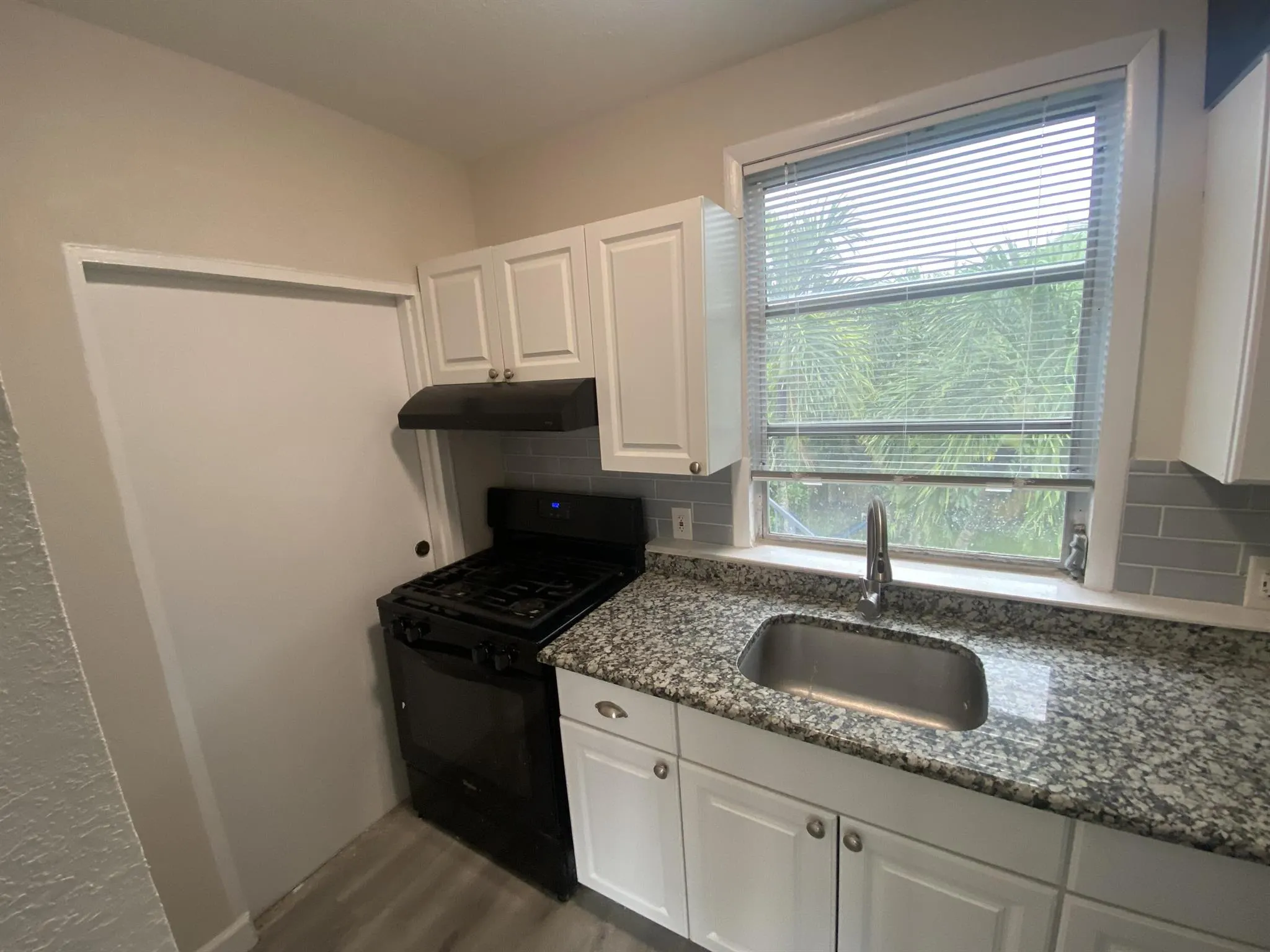301 S M Street, #5