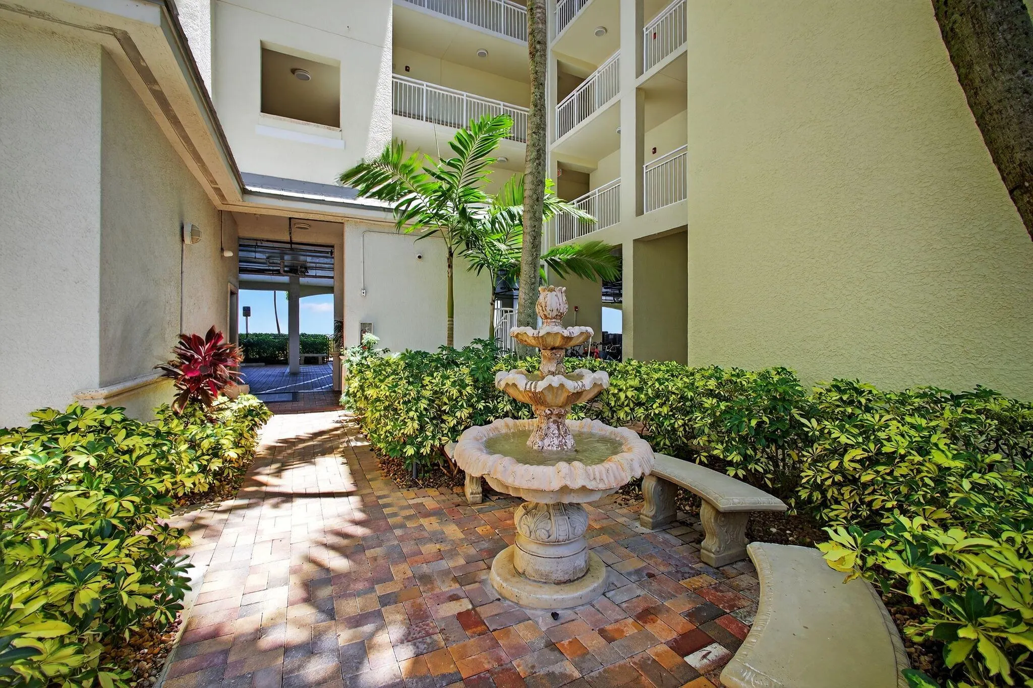 275 NW Flagler Avenue, #204