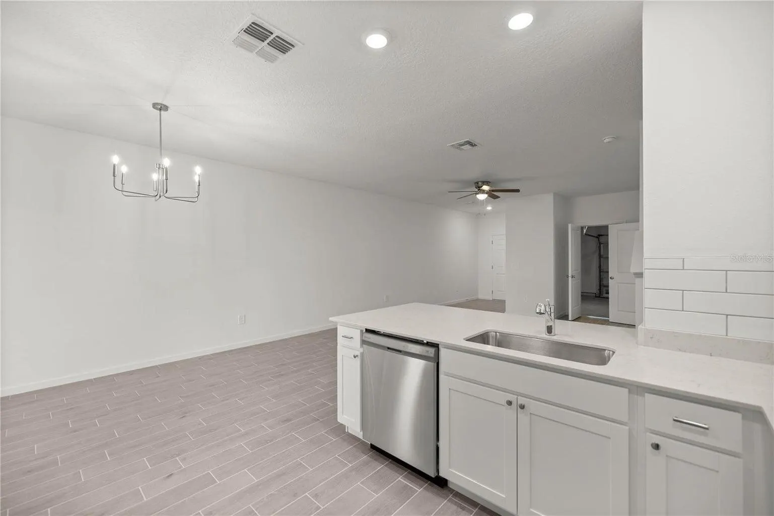 3624 SE 37th Court