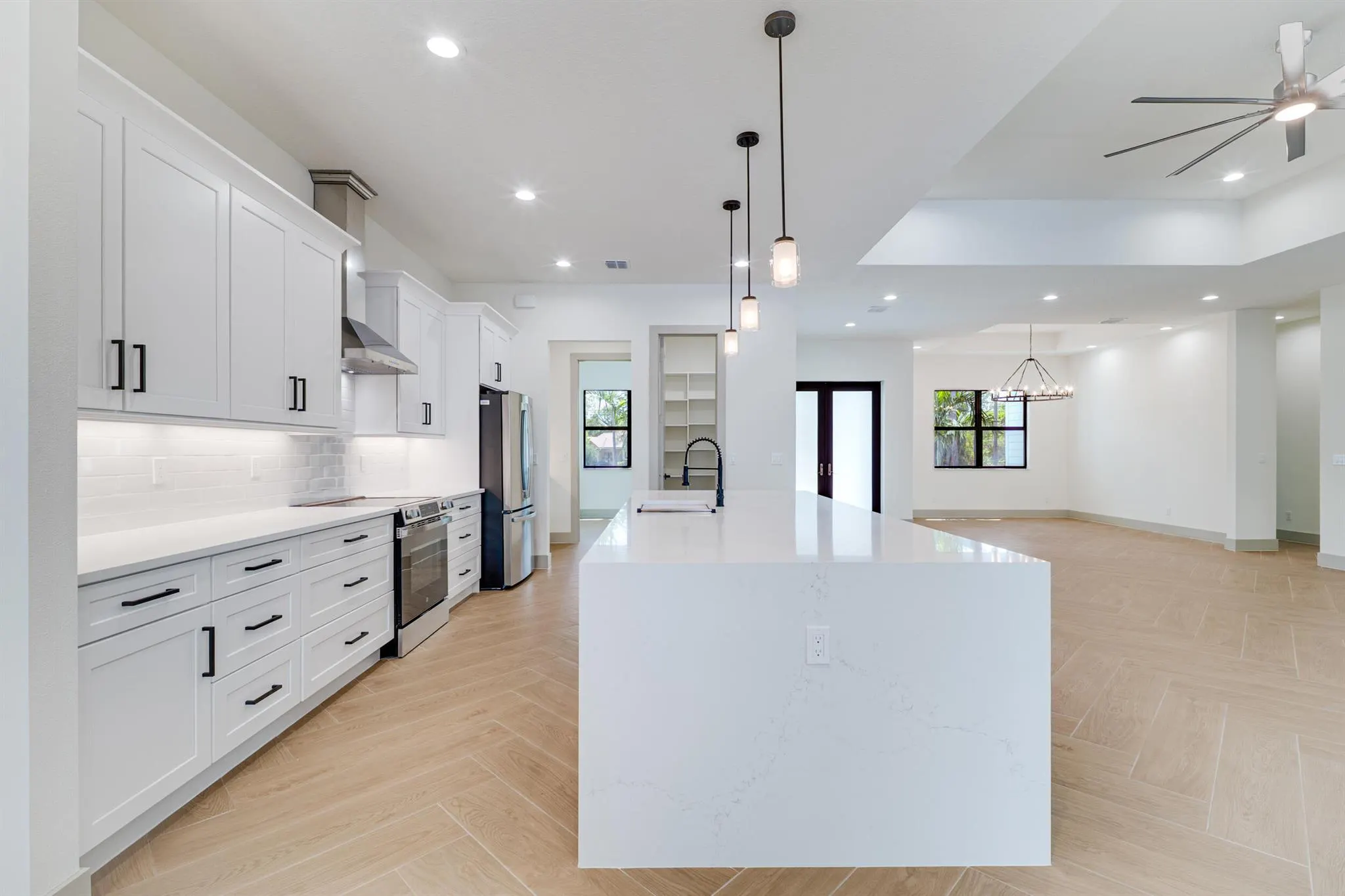 17026 Valencia Boulevard