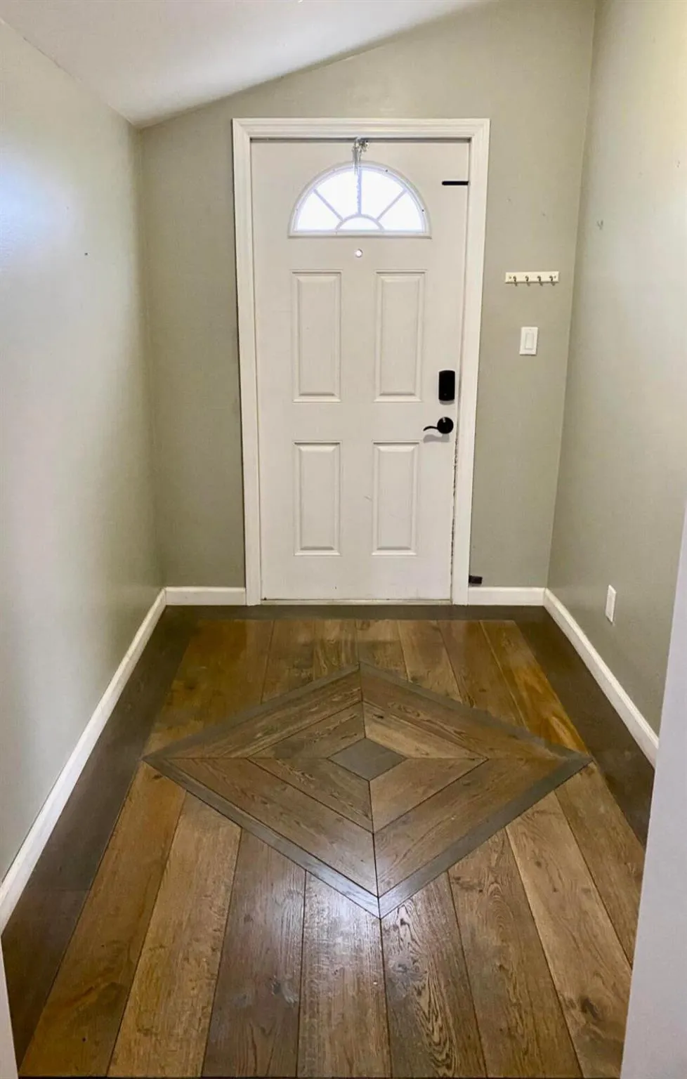 855 Cameilla Drive