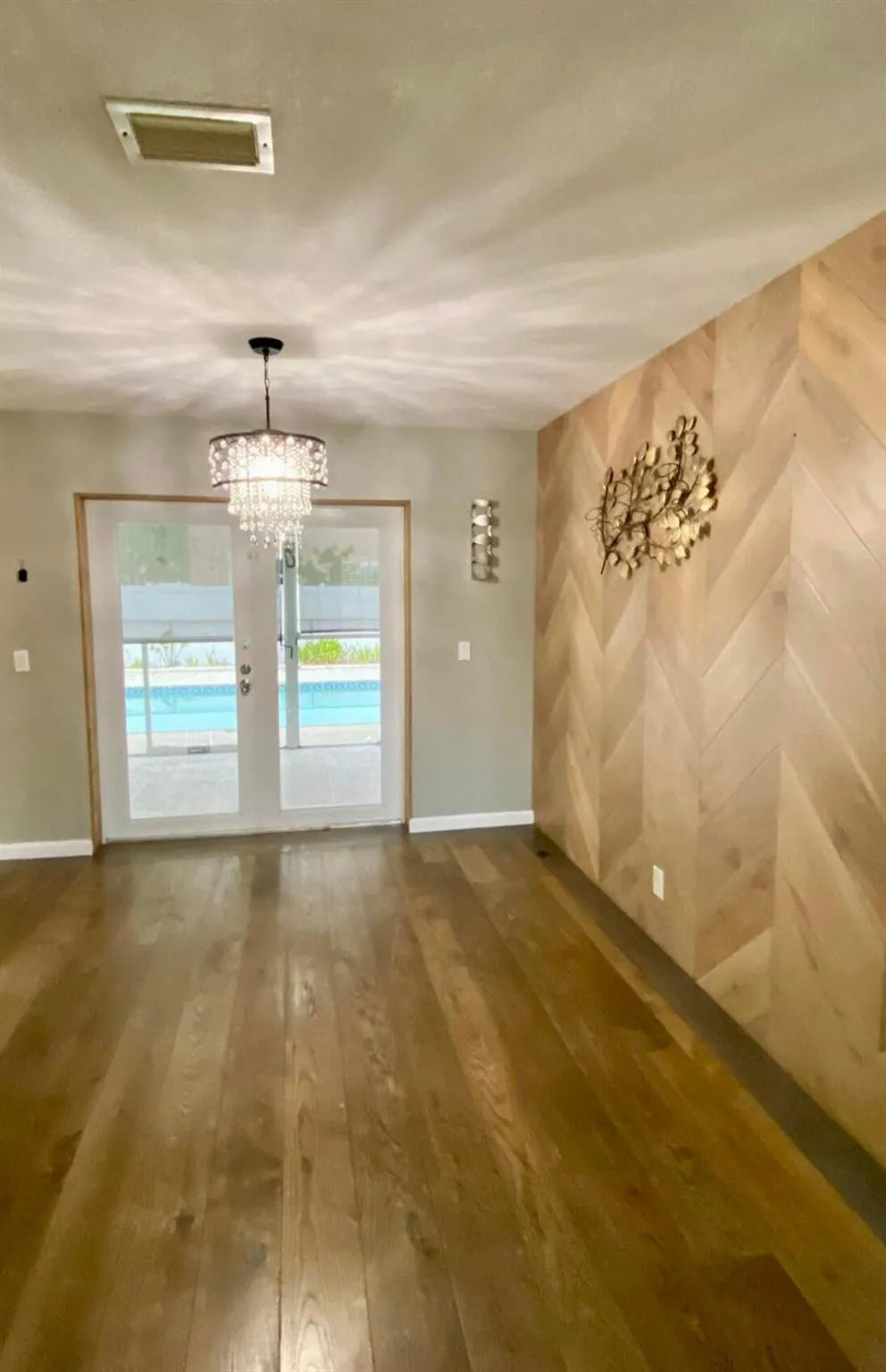 855 Cameilla Drive
