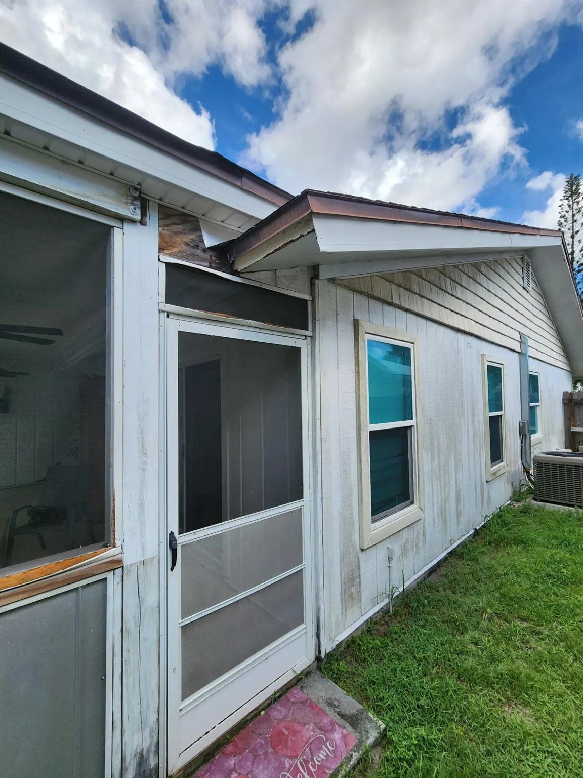 4500 SE Salvatori Road
